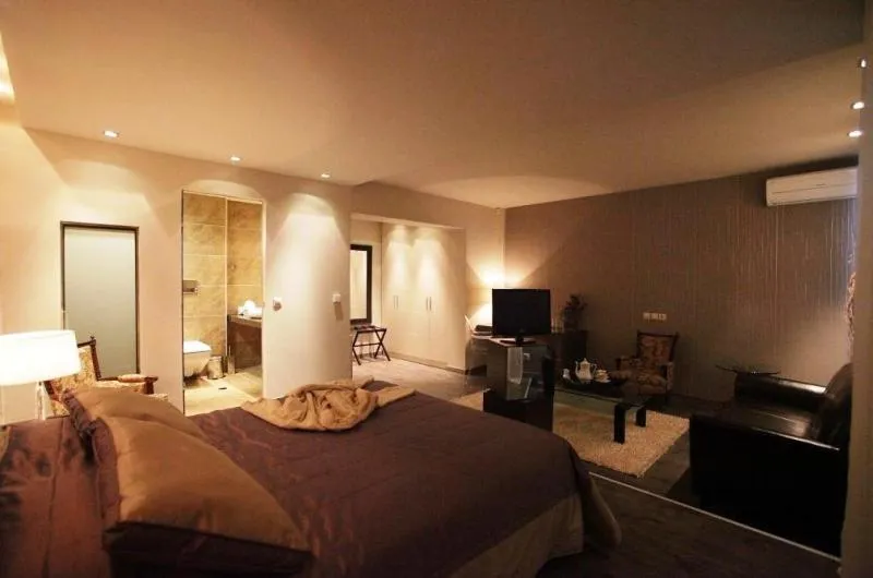 Photo of the whole room, Bed in Aliakmon Hotel