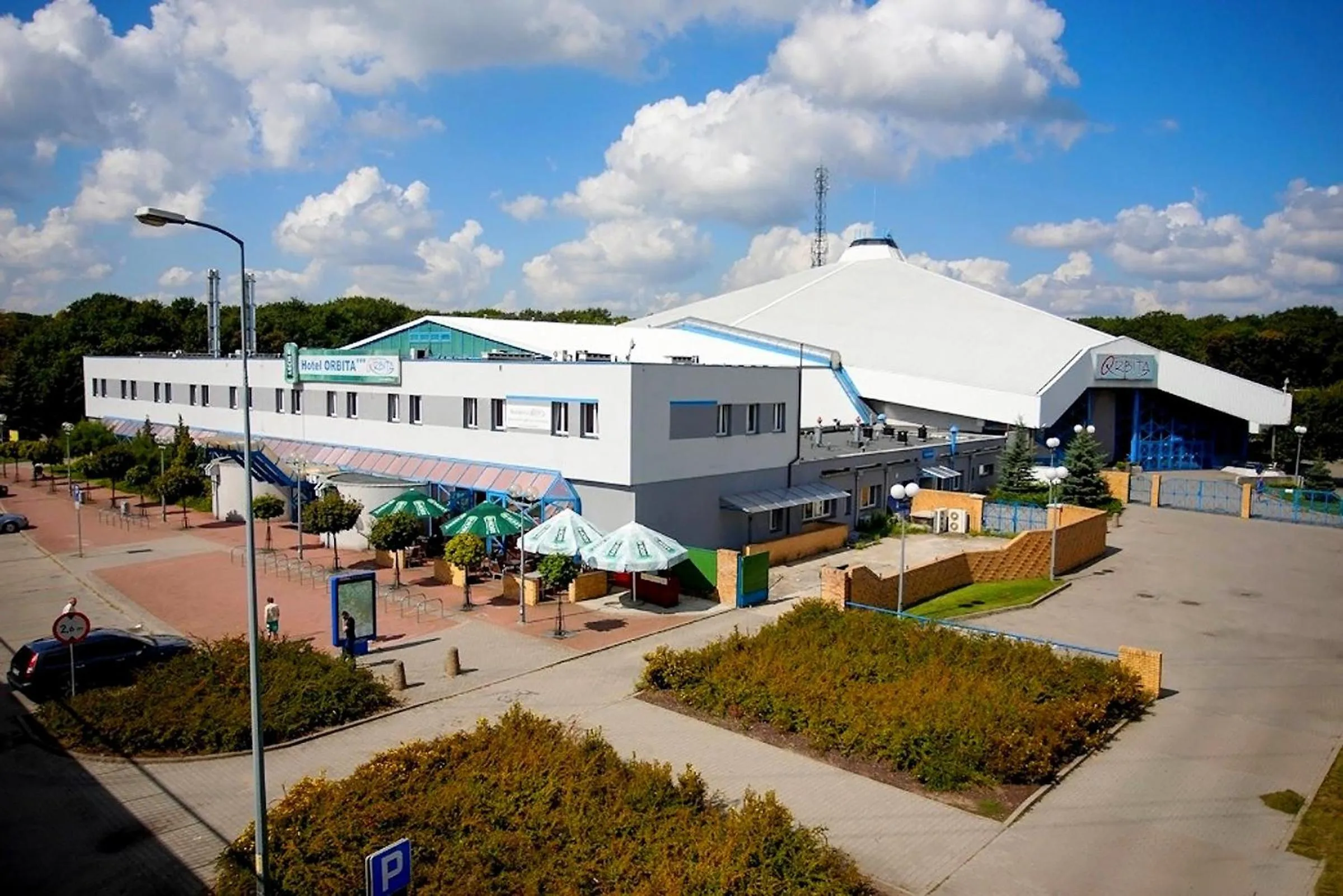 Property building in Hotel Orbita