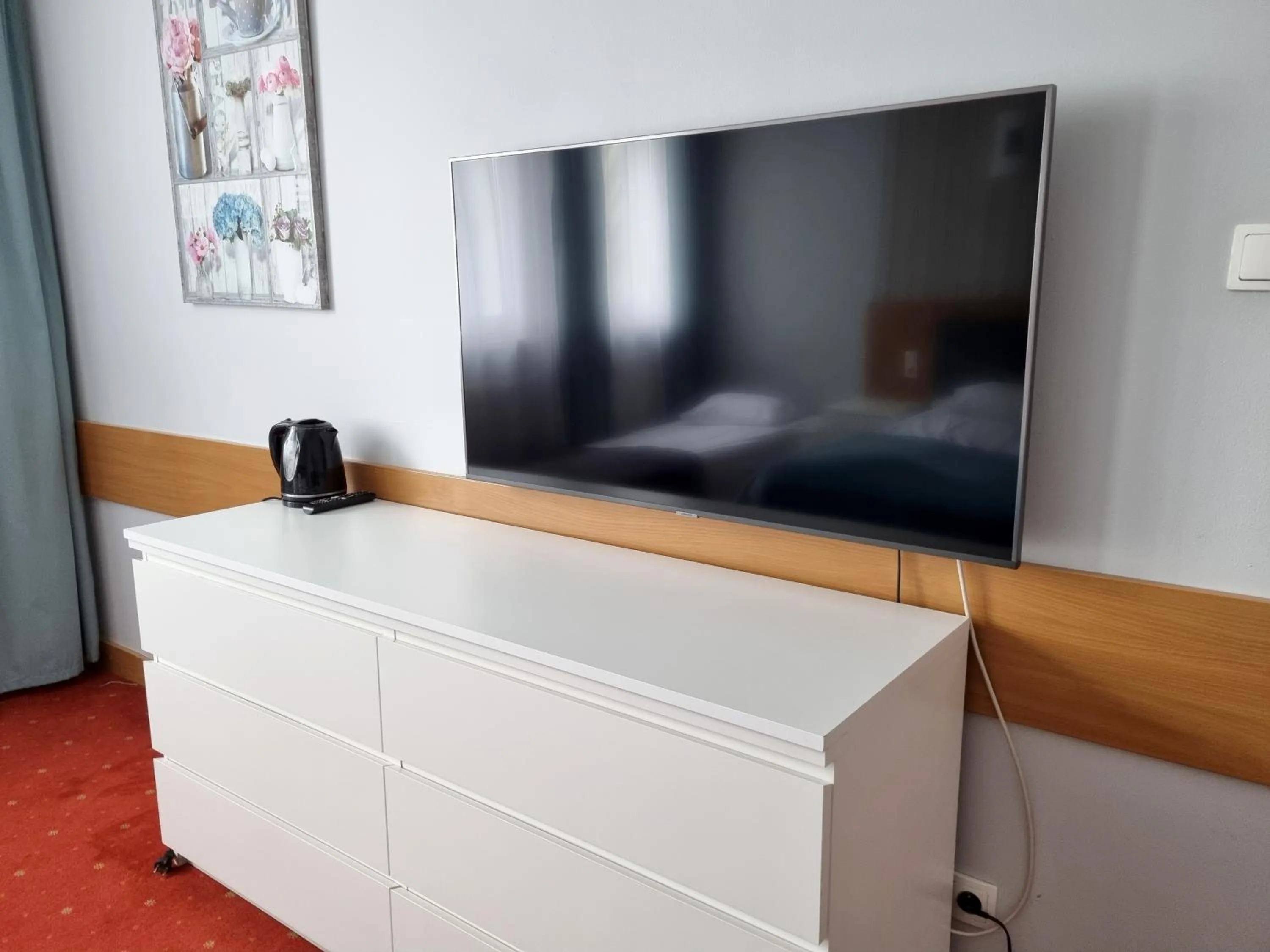 TV and multimedia in Hotel Orbita