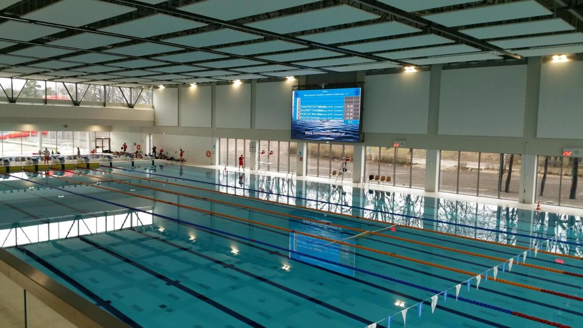 Pool view in Hotel Orbita