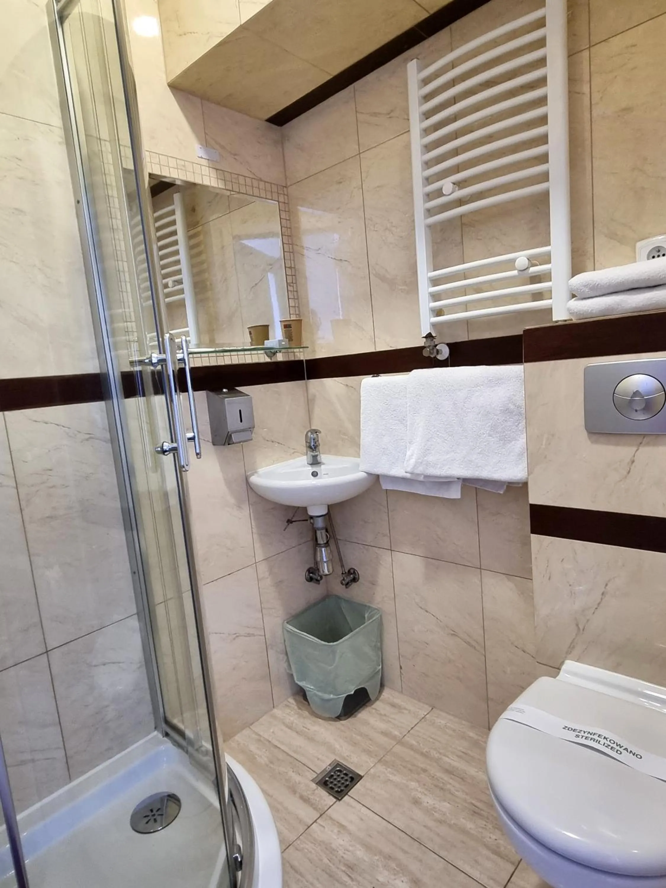 Bathroom in Hotel Orbita