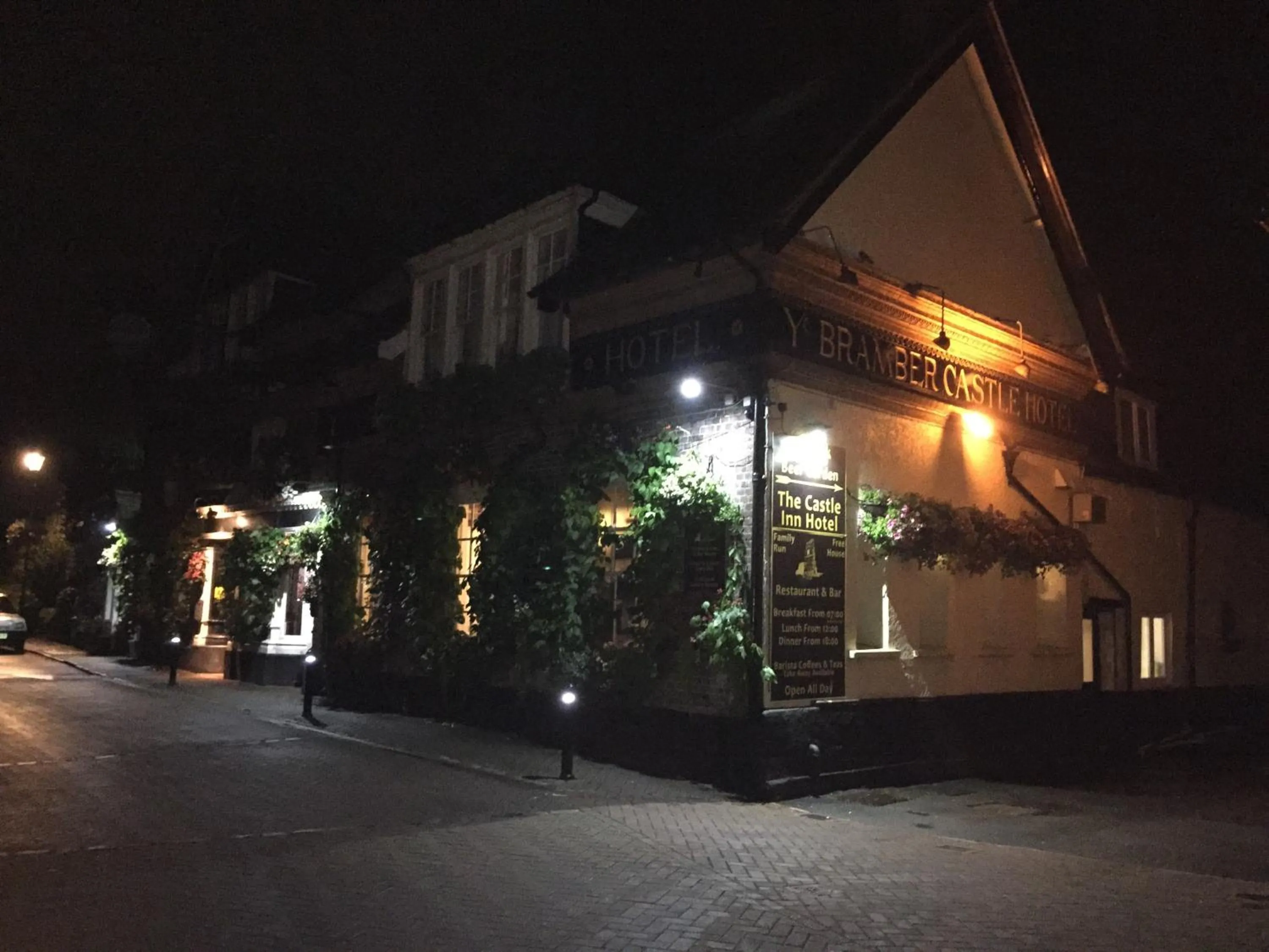 Property building in The Castle Inn Hotel Bramber