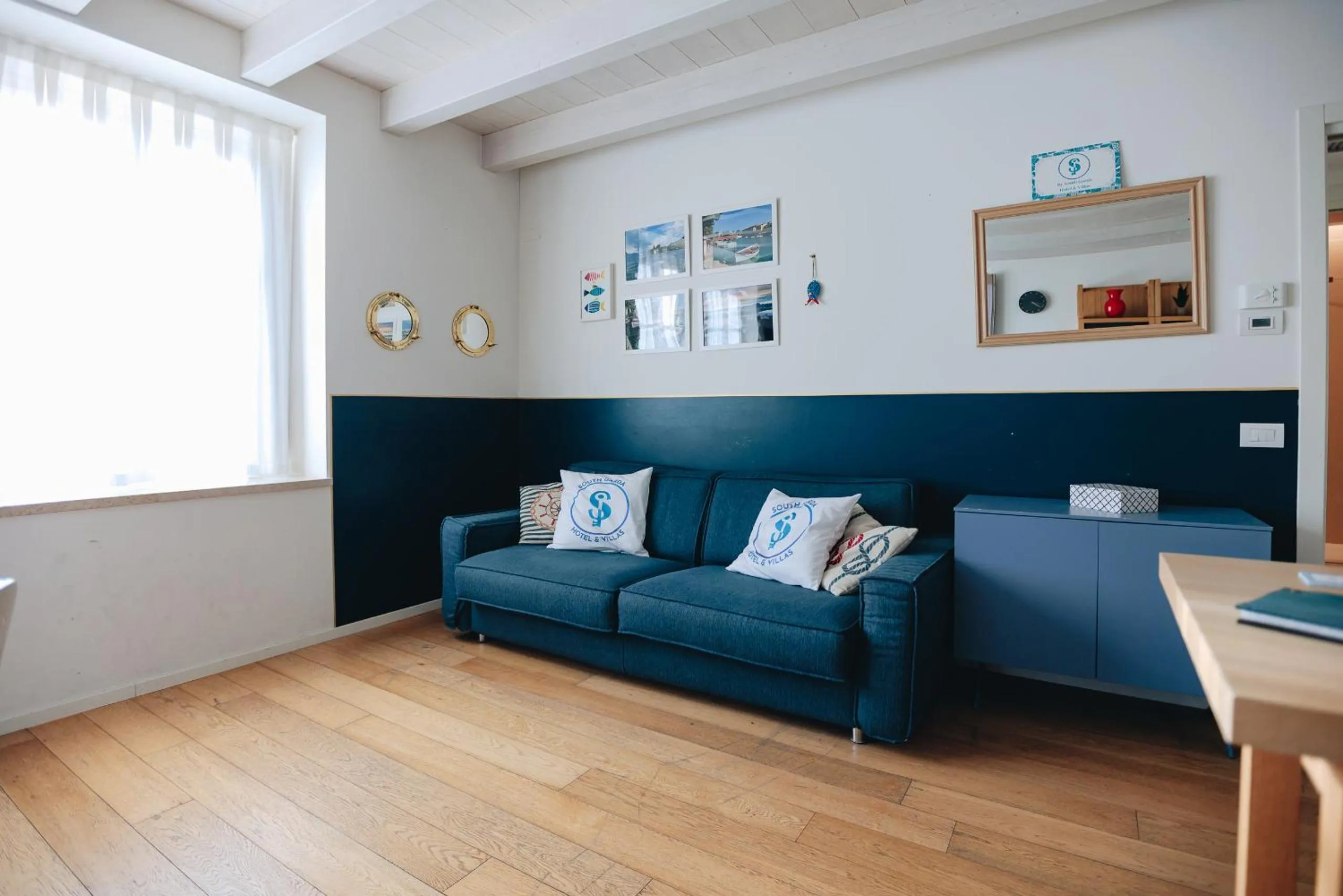 Communal lounge/ TV room in Ponte dei Voltoni Apartment