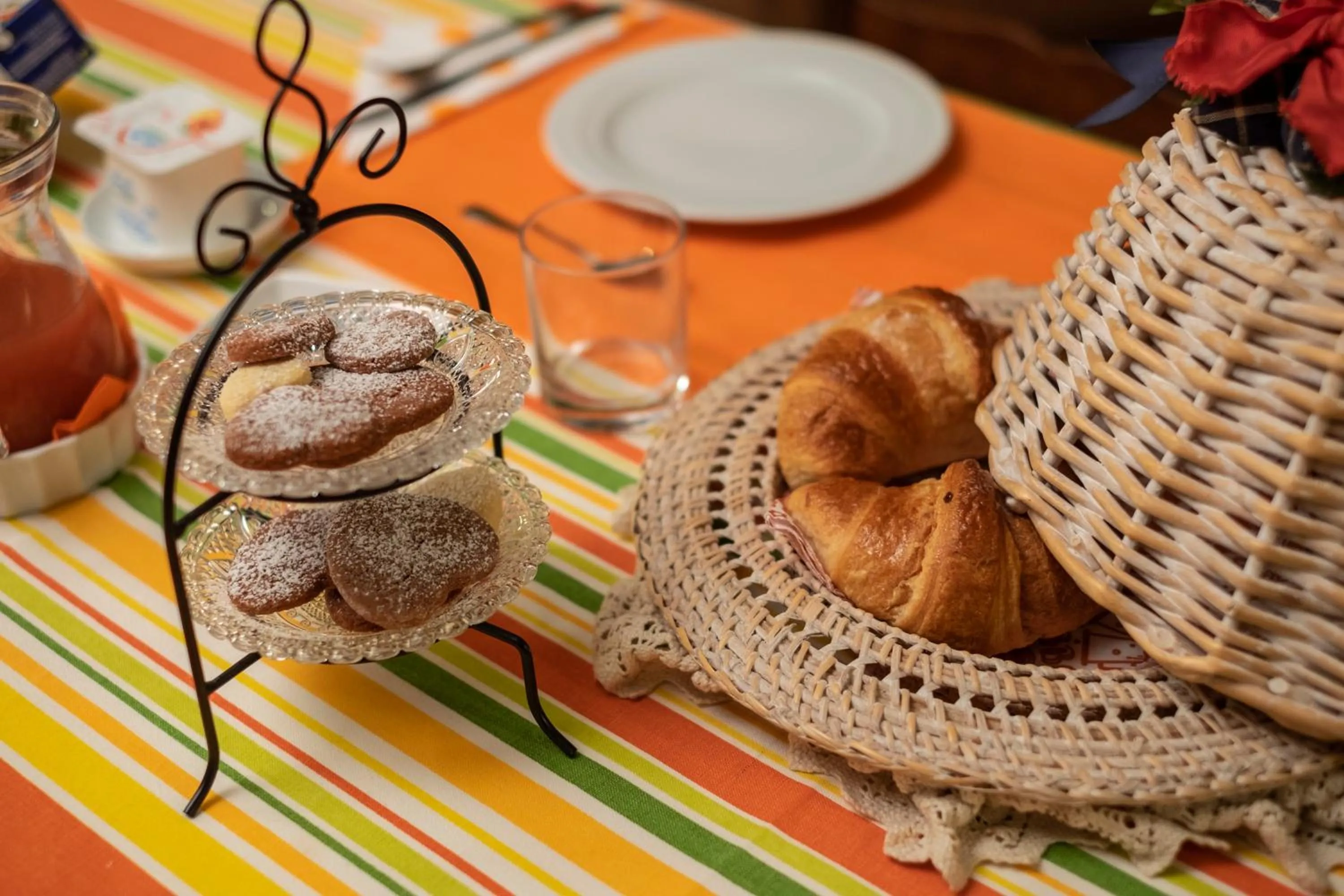 Italian breakfast in Ai Due Pini B&B