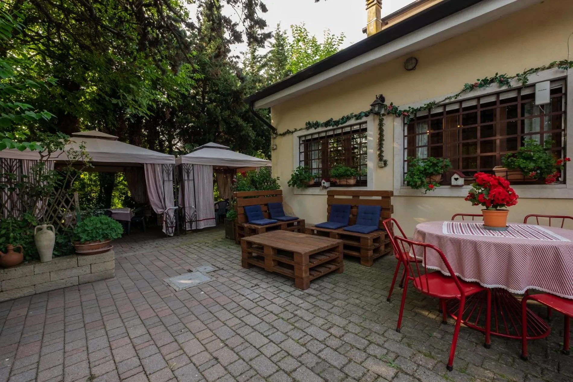 Garden in Ai Due Pini B&B