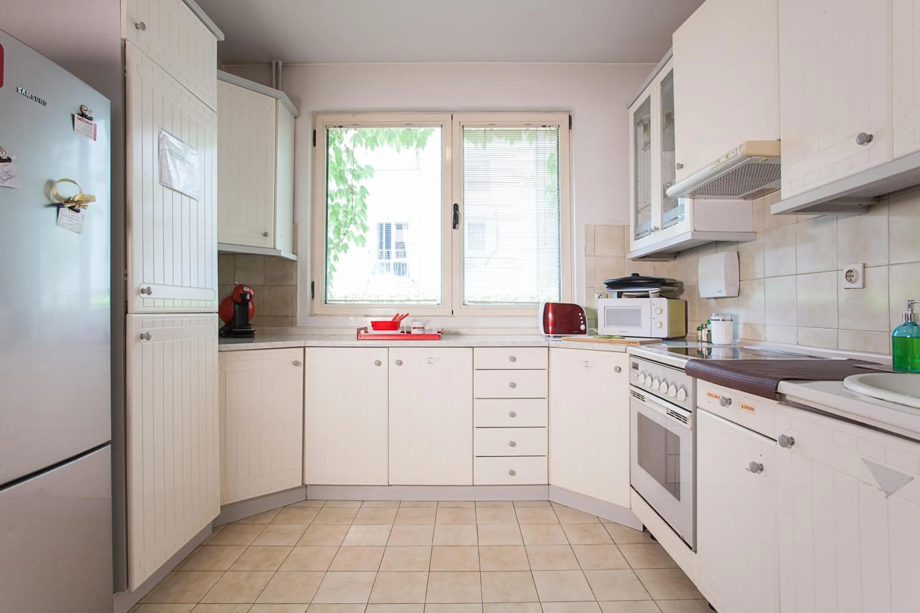 Communal kitchen in Urban Hostel & Apartments