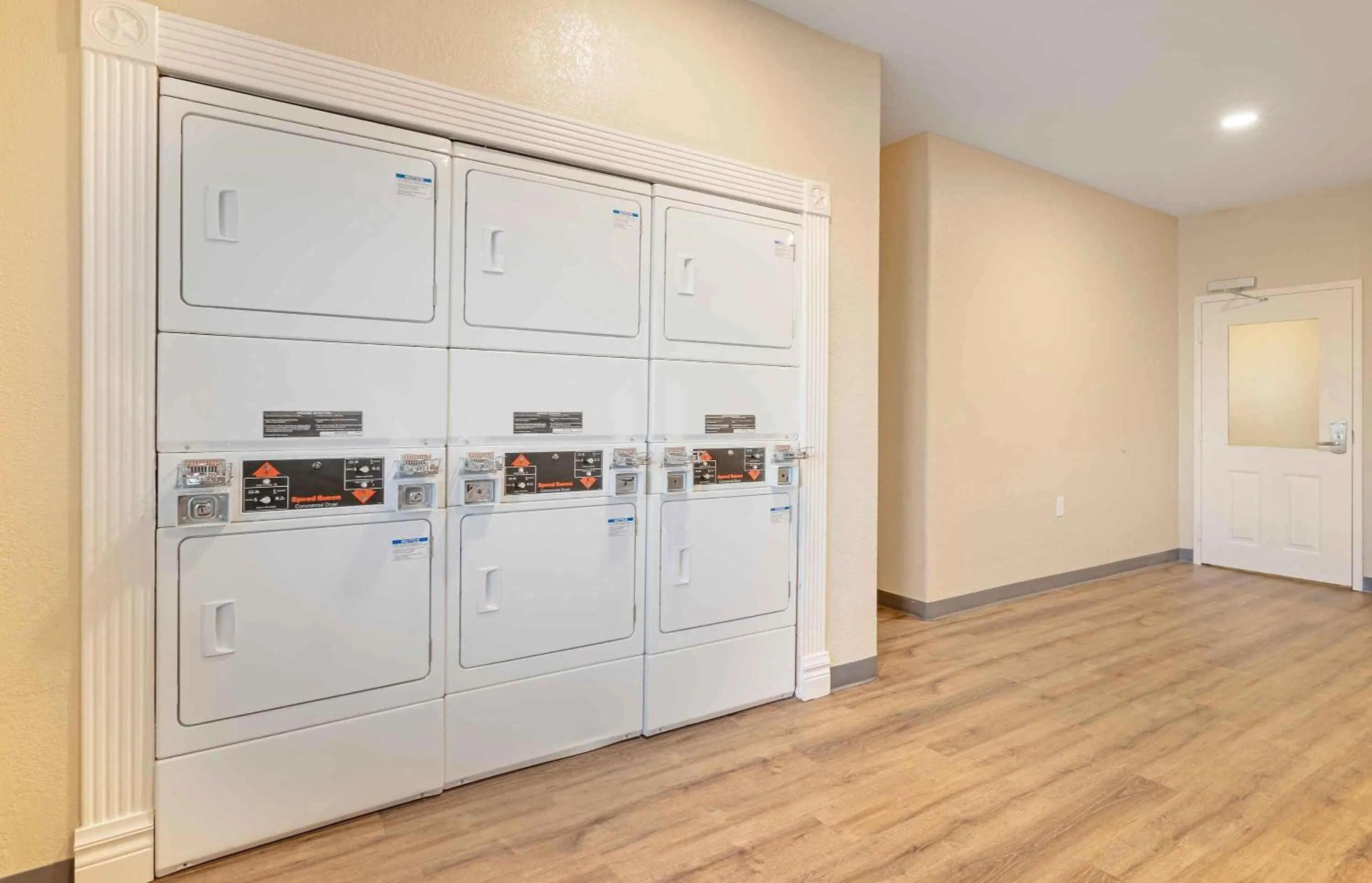 laundry in Extended Stay America Suites - Baytown