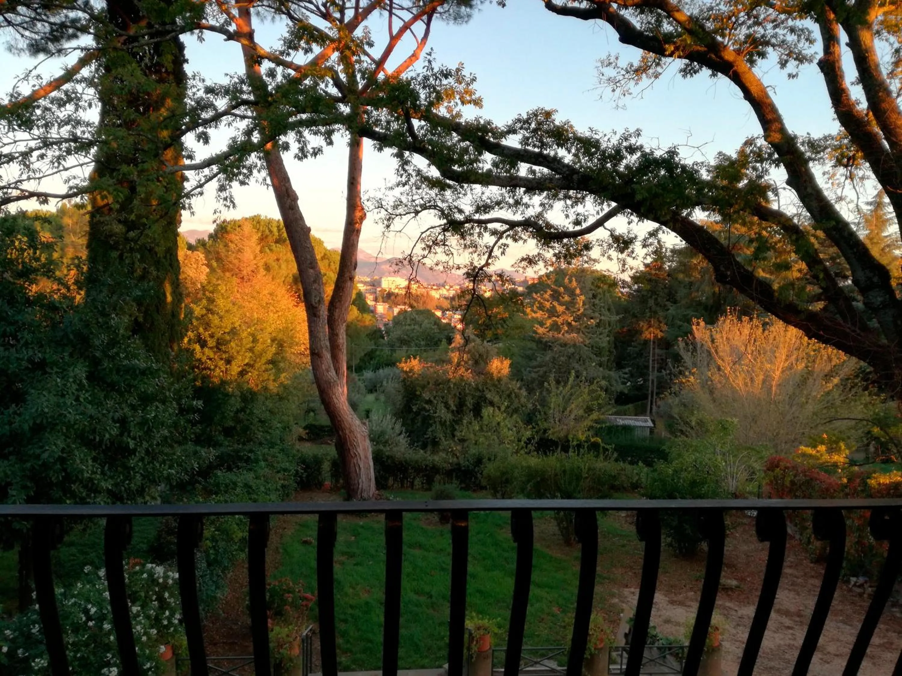 City view in Vigna dell'Agrifoglio Home Residence di Eugenio Azzolini