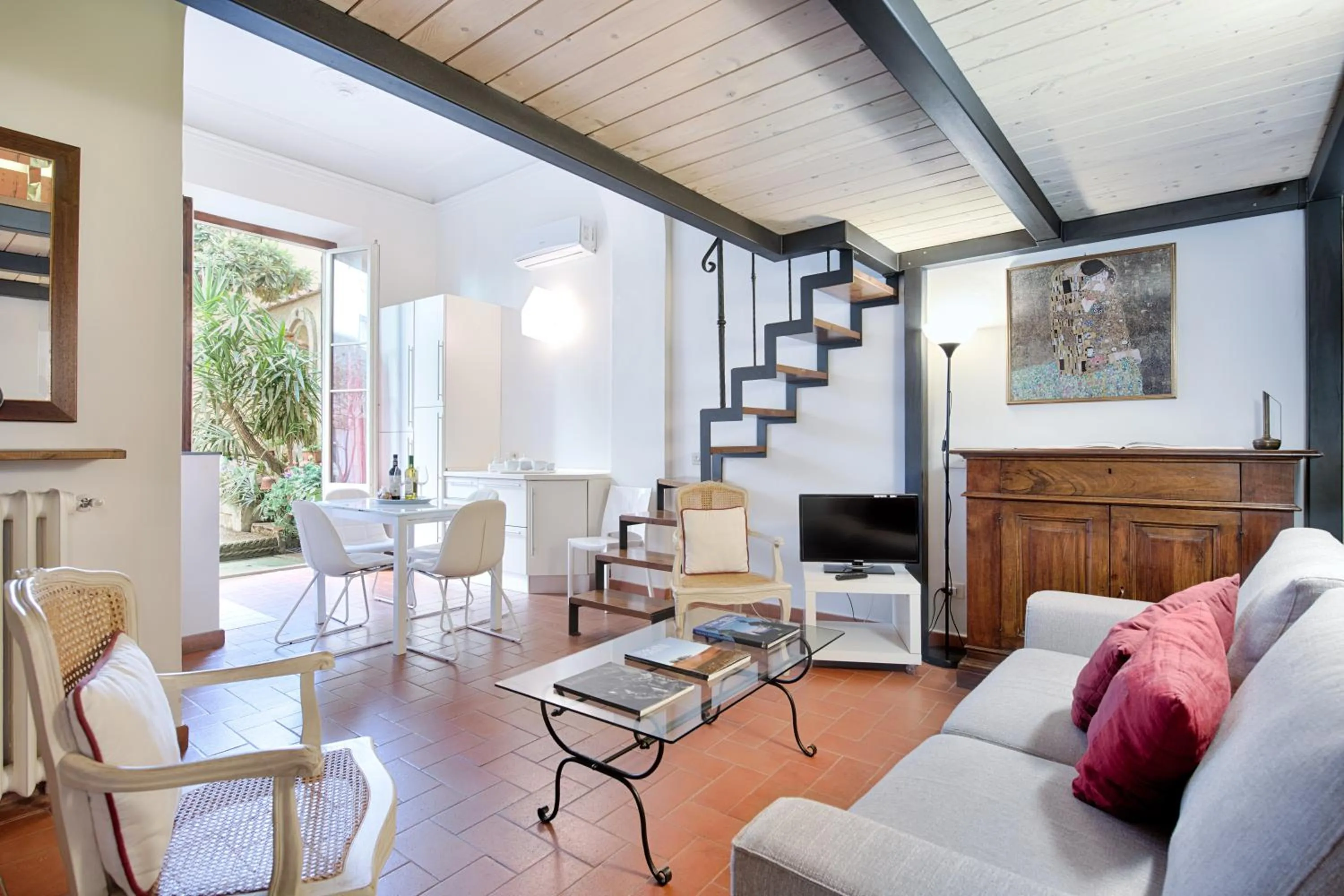 TV and multimedia in Corte al Duomo by Mmega