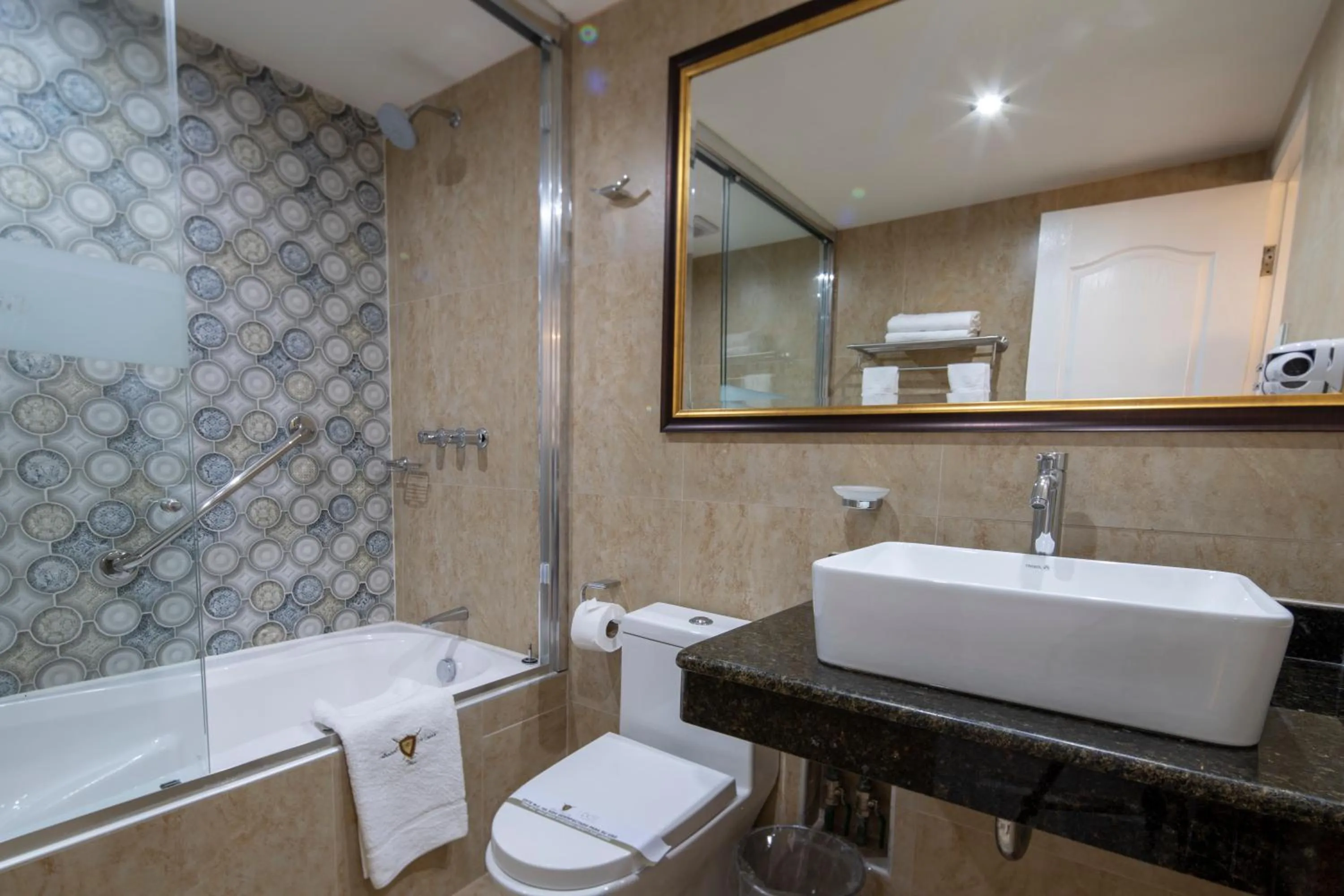 Bathroom in Hotel Rojas Inn