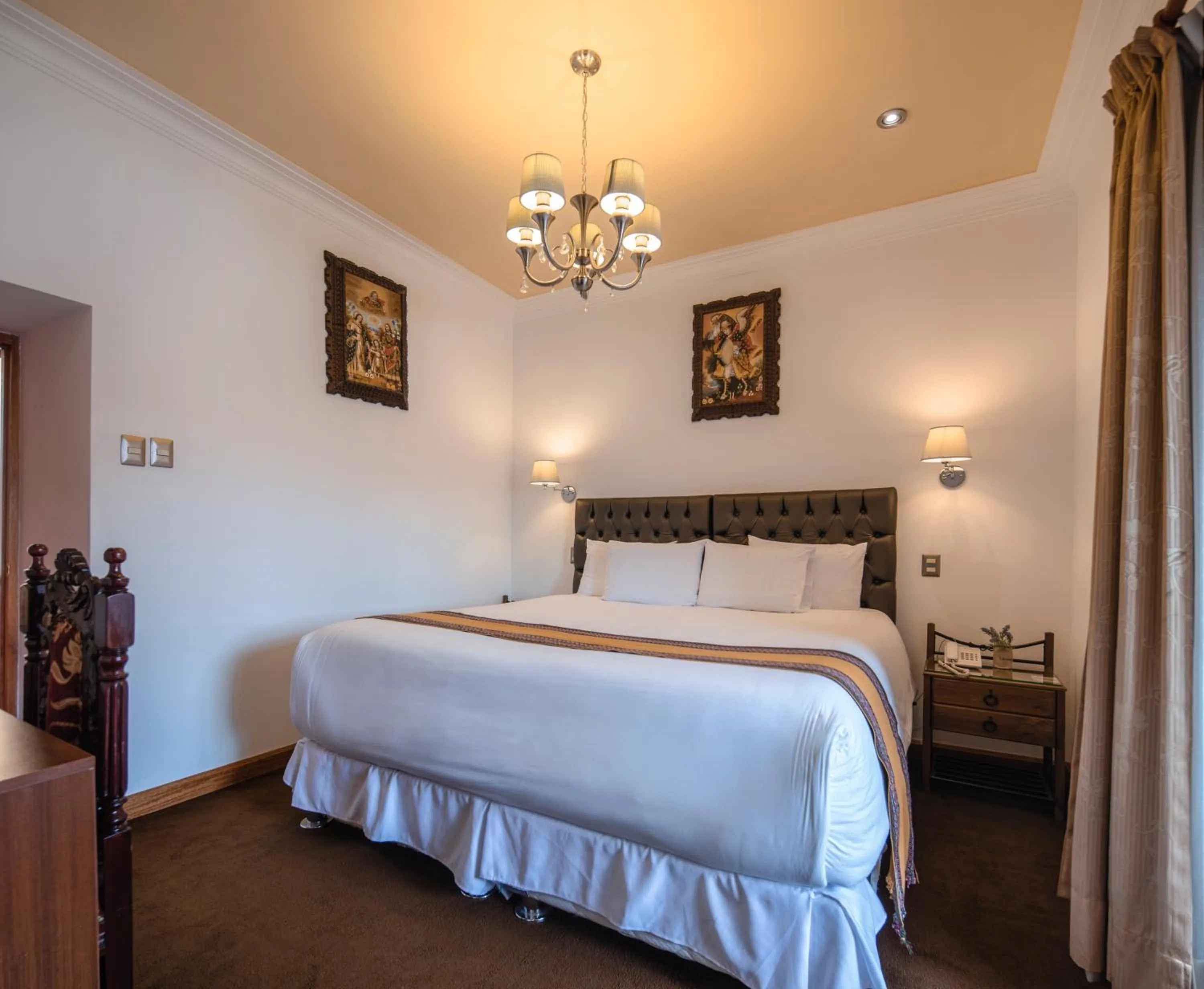 Bed in Hotel Rojas Inn