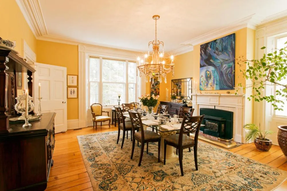 Historic Lyons House