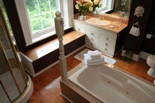 Historic Lyons House