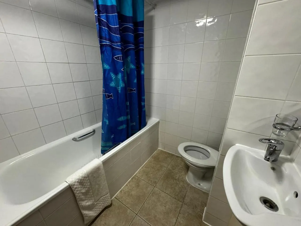 Shower in Bridge Park Hotel