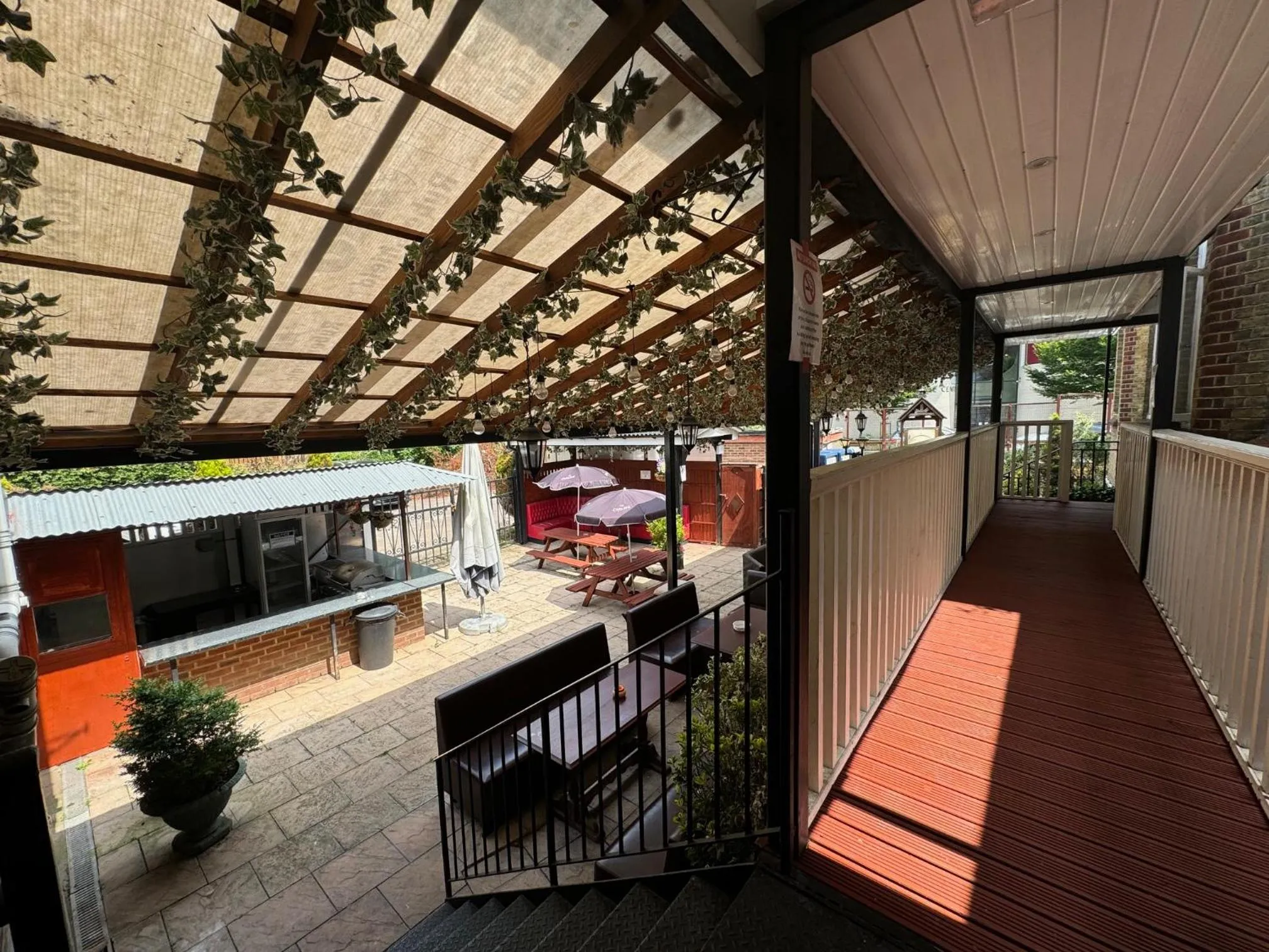 Patio in Bridge Park Hotel
