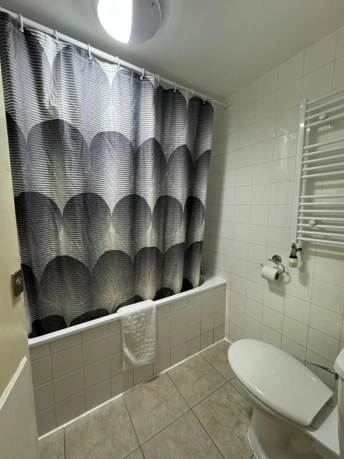 Bathroom in Bridge Park Hotel