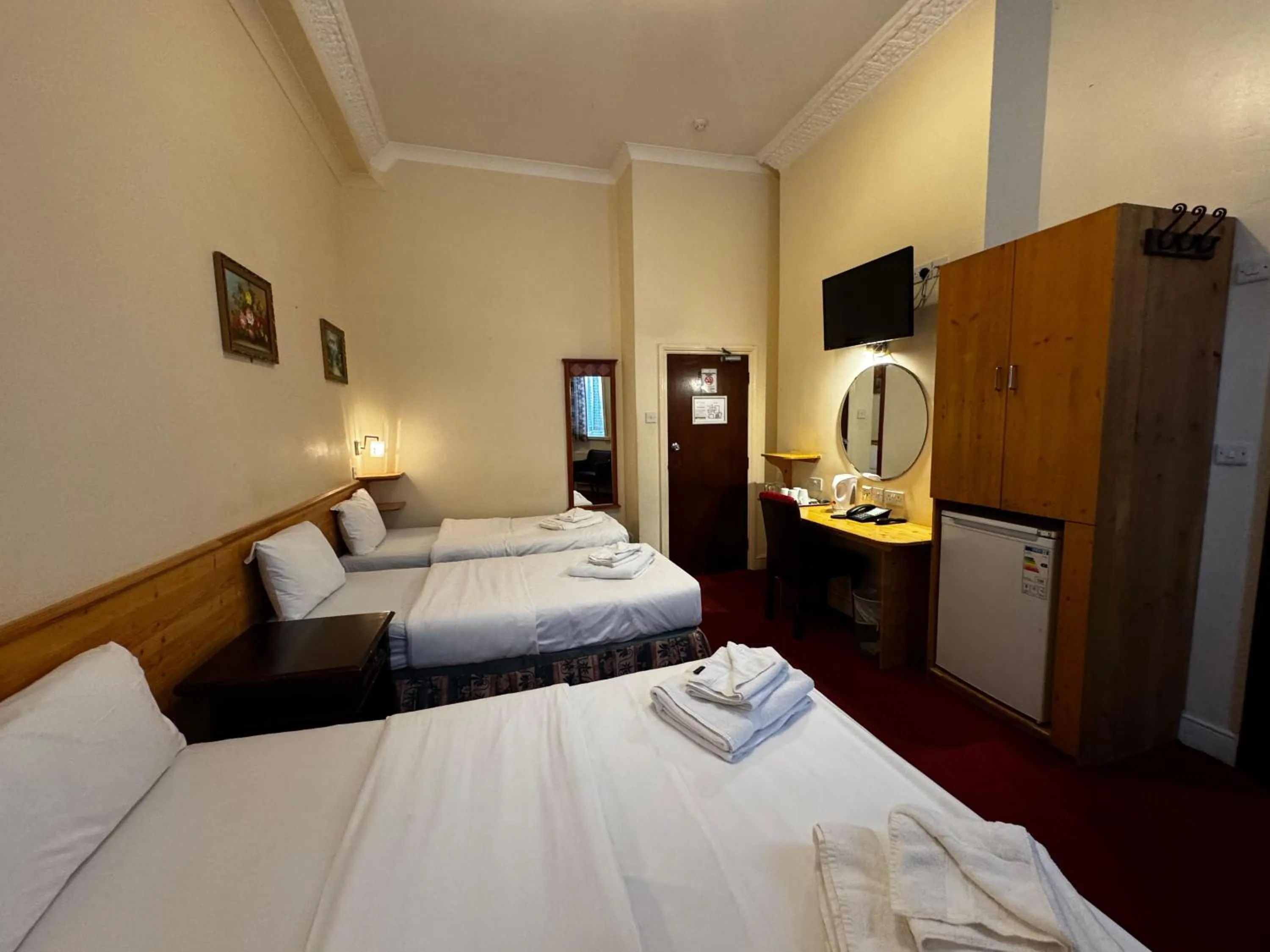 Bed in Bridge Park Hotel