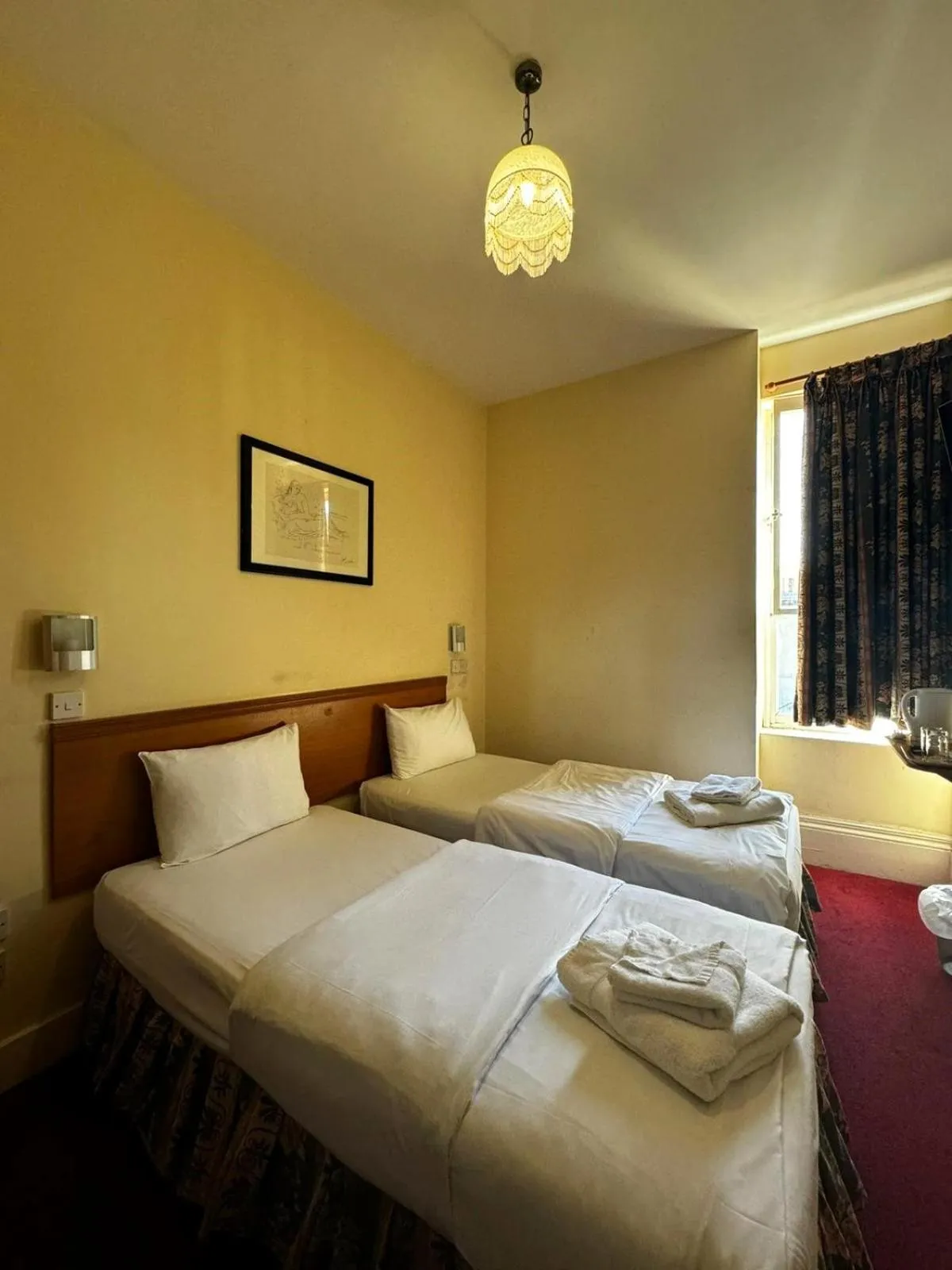 Bed in Bridge Park Hotel