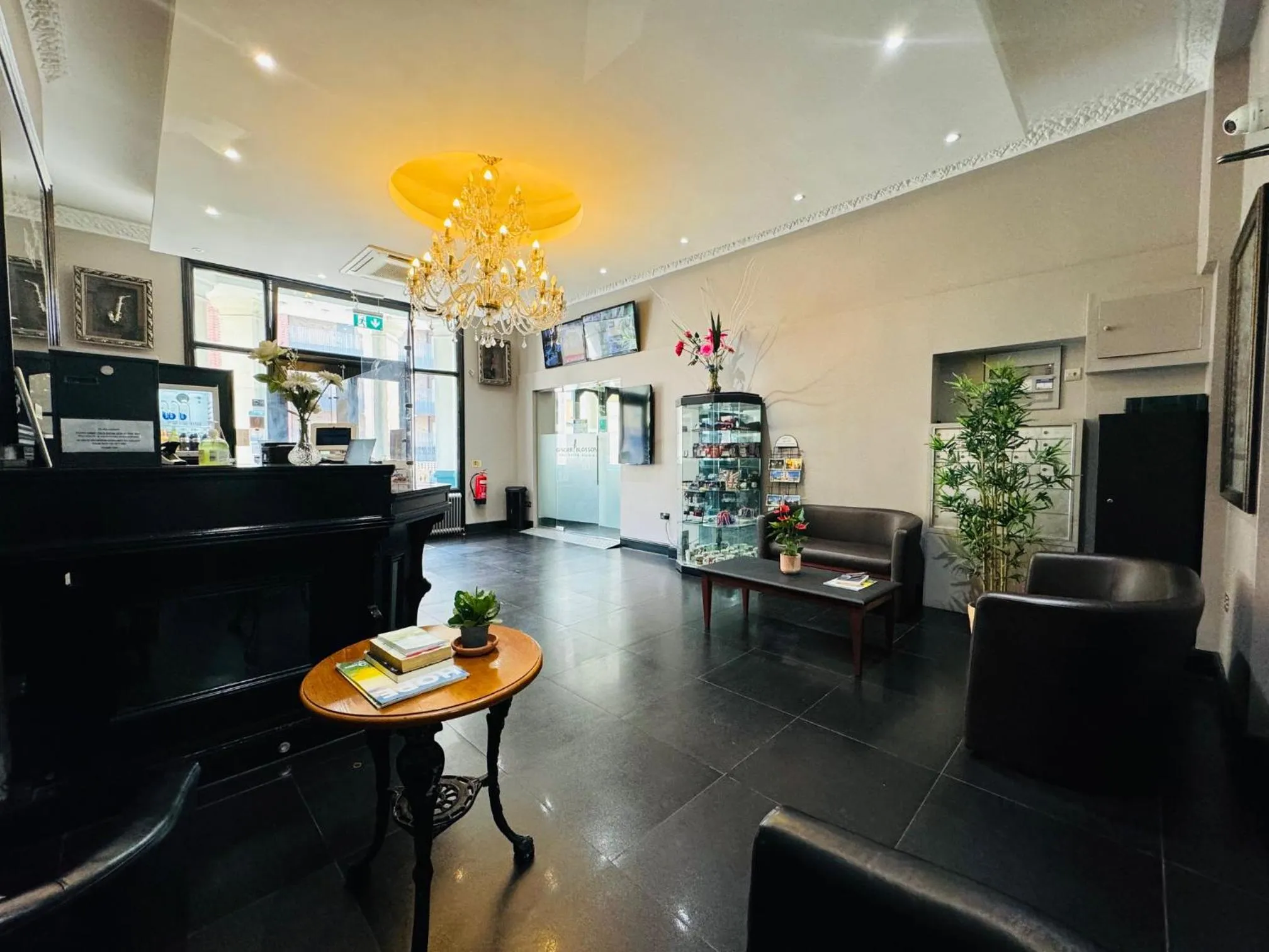 Lobby or reception in Bridge Park Hotel