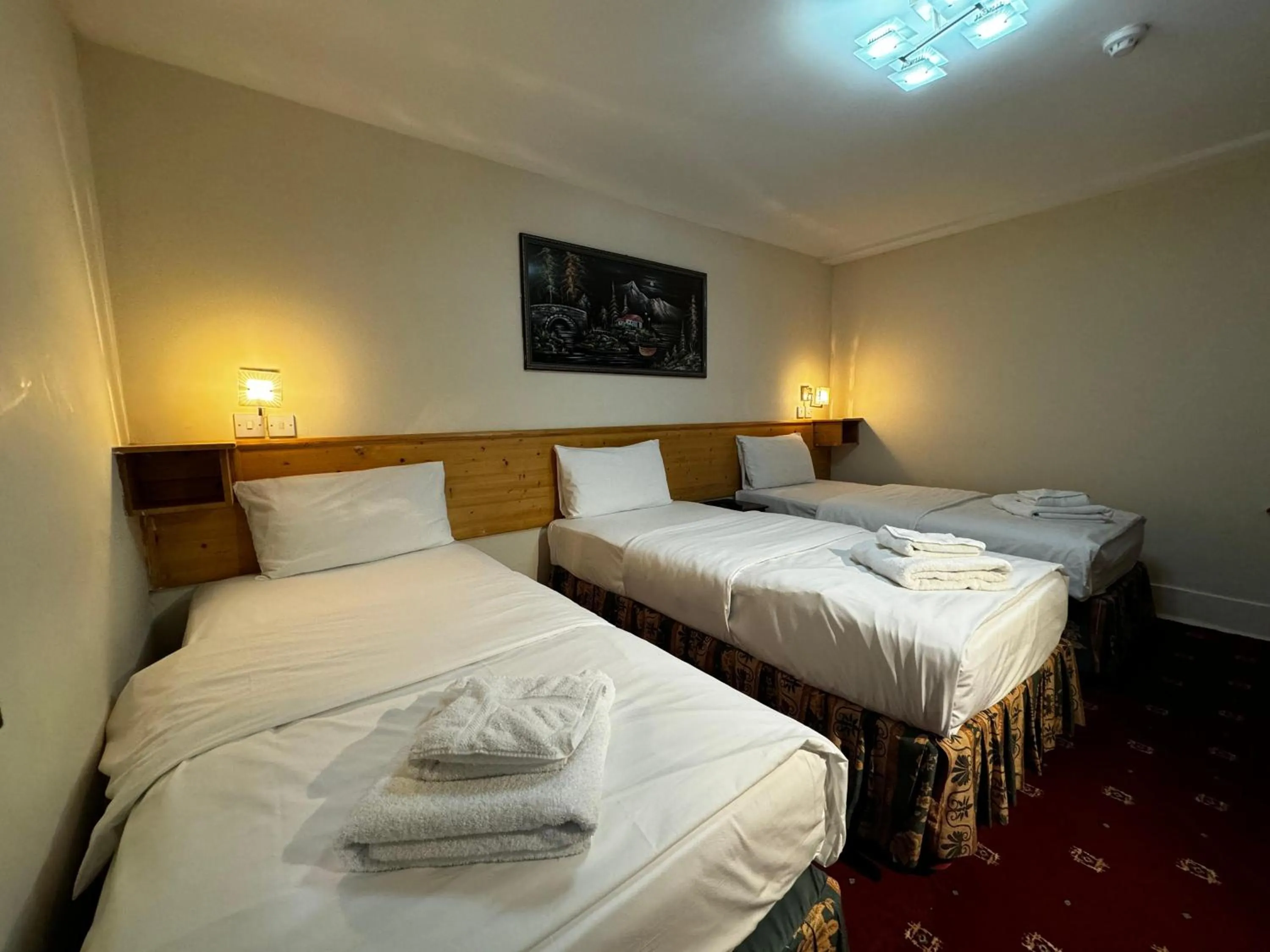 Bed in Bridge Park Hotel