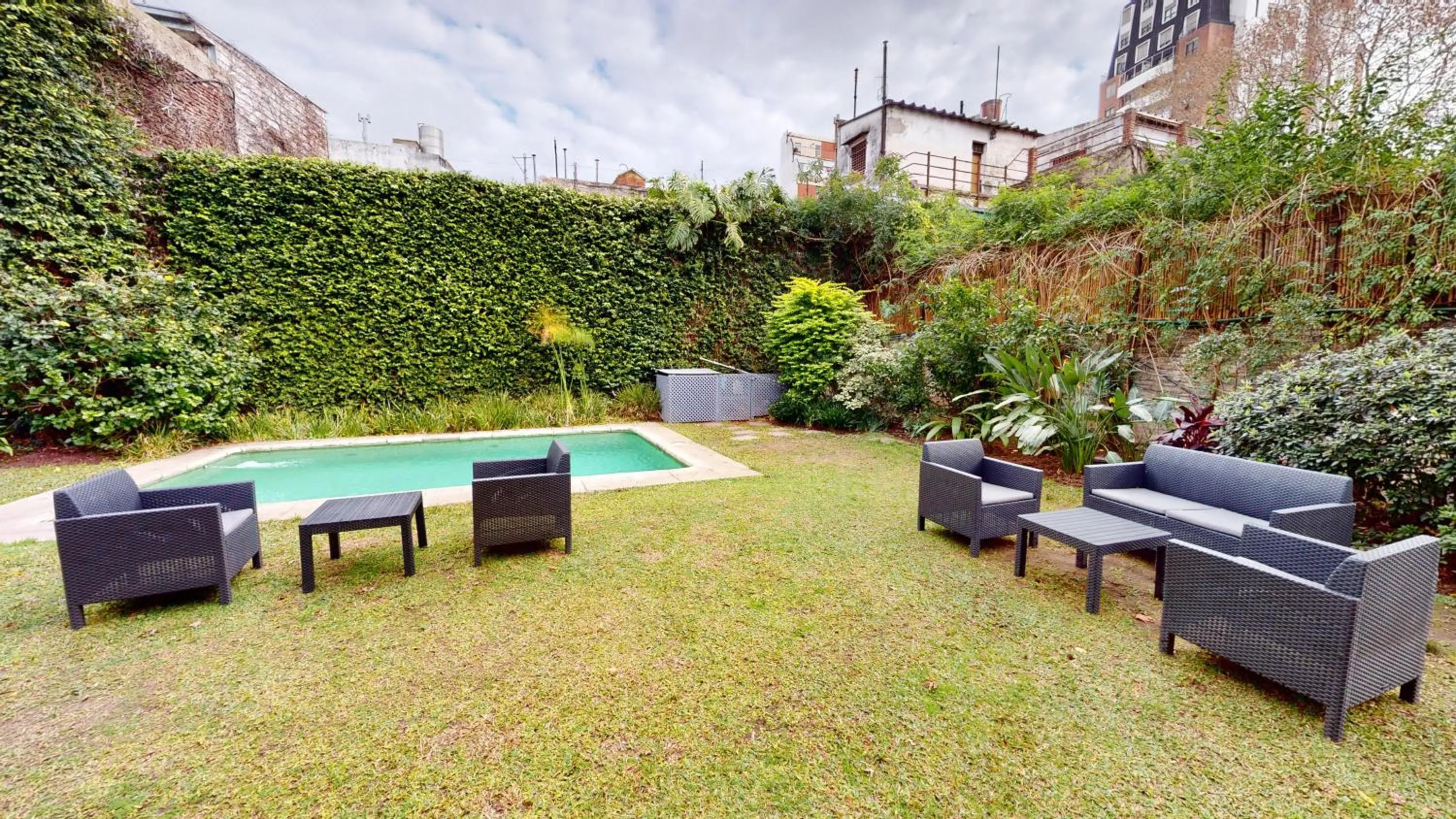 Patio in BENS L'Hôtel Palermo