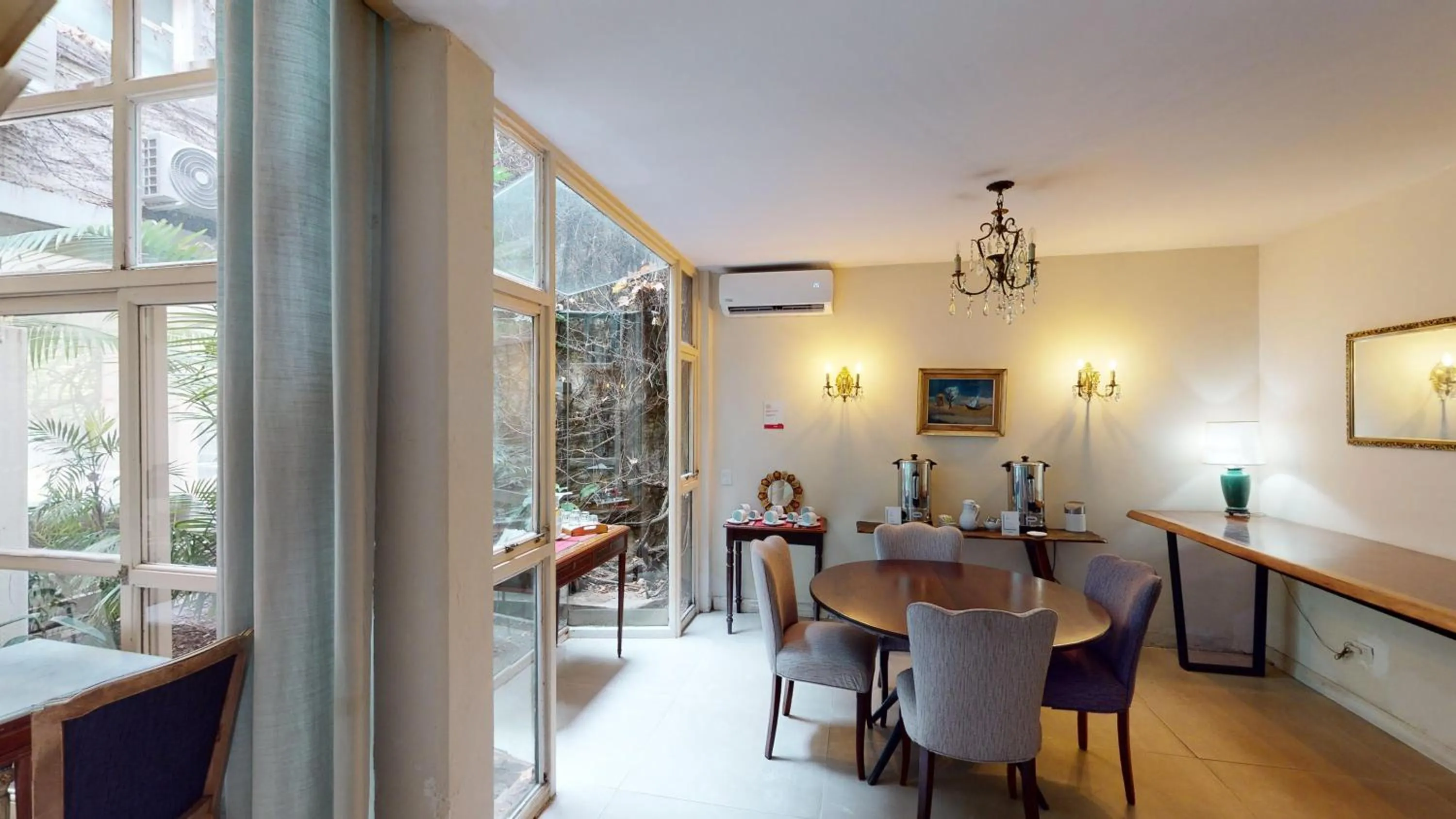 Dining area in BENS L'Hôtel Palermo