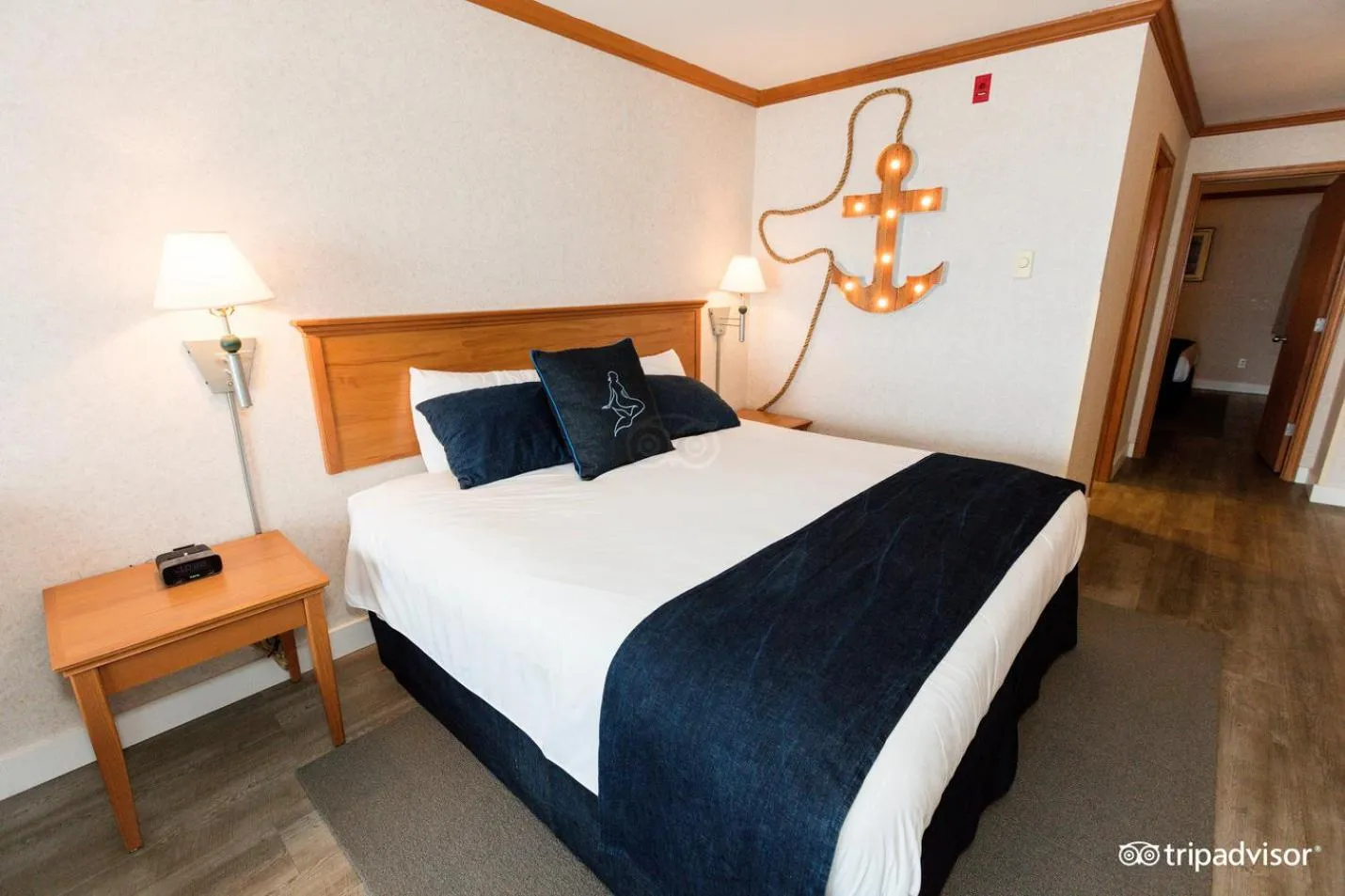 Guests, Bed in Surftides Hotel