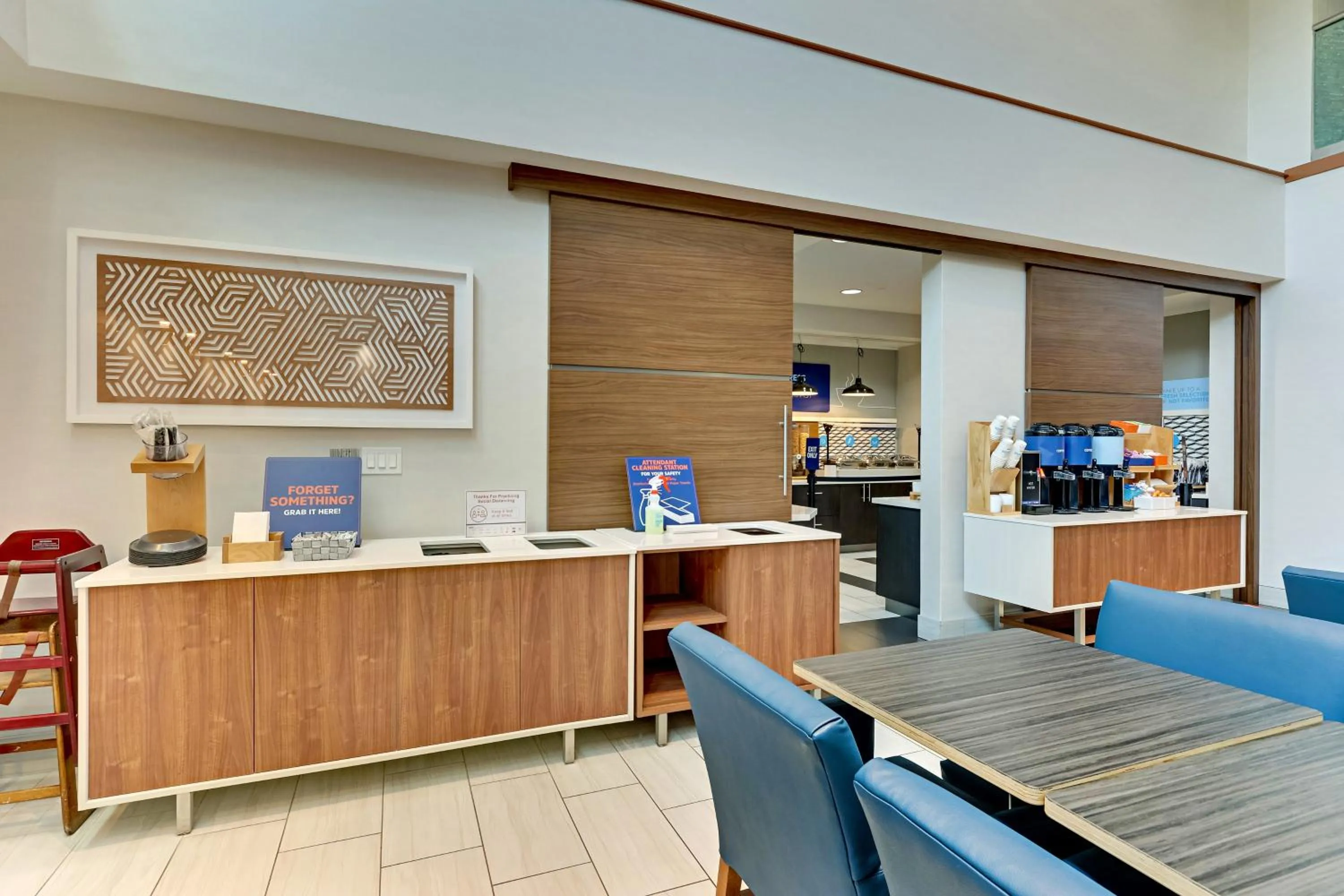 Breakfast in Holiday Inn Express Hotel and Suites Weatherford by IHG