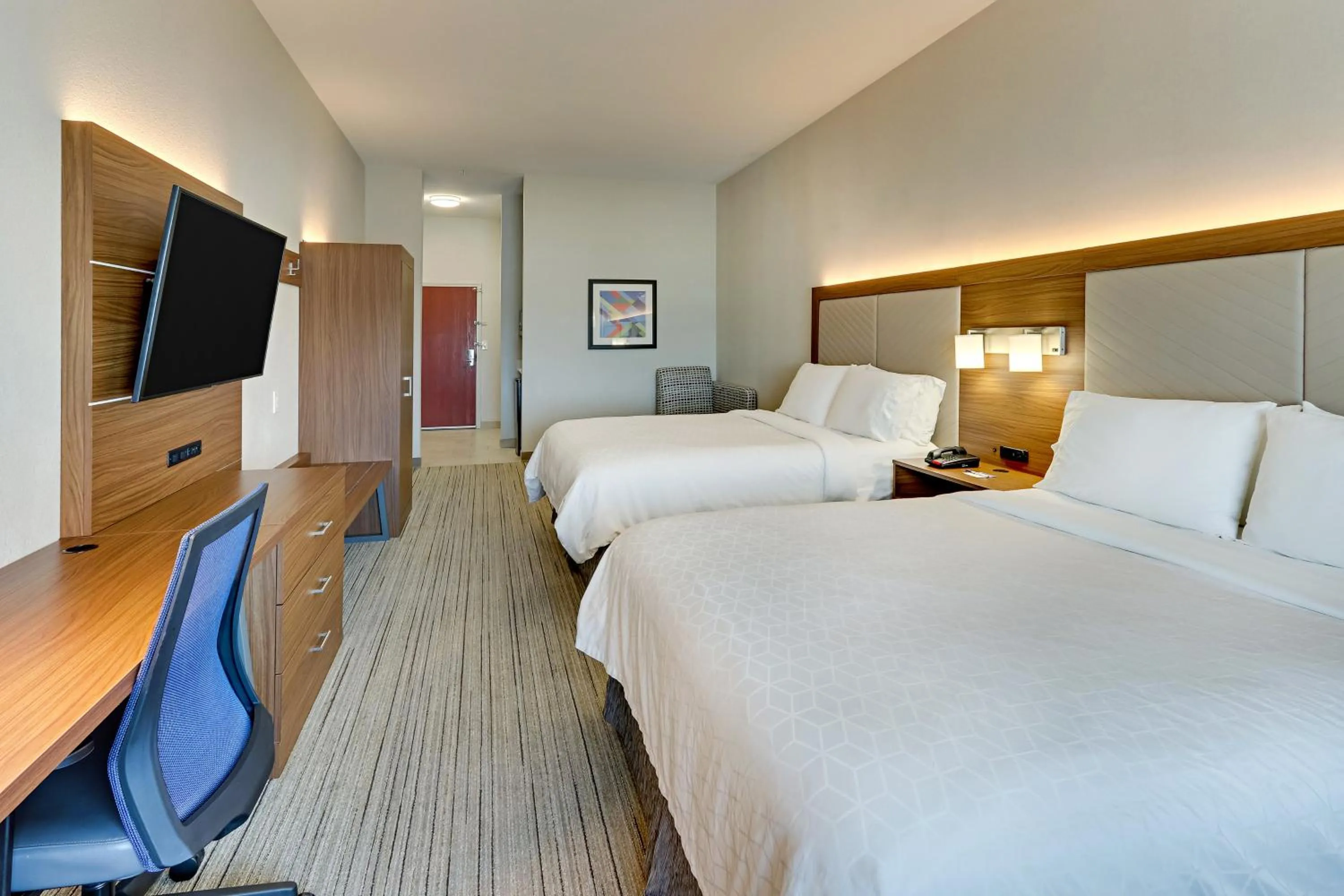 Photo of the whole room, Bed in Holiday Inn Express Hotel and Suites Weatherford by IHG
