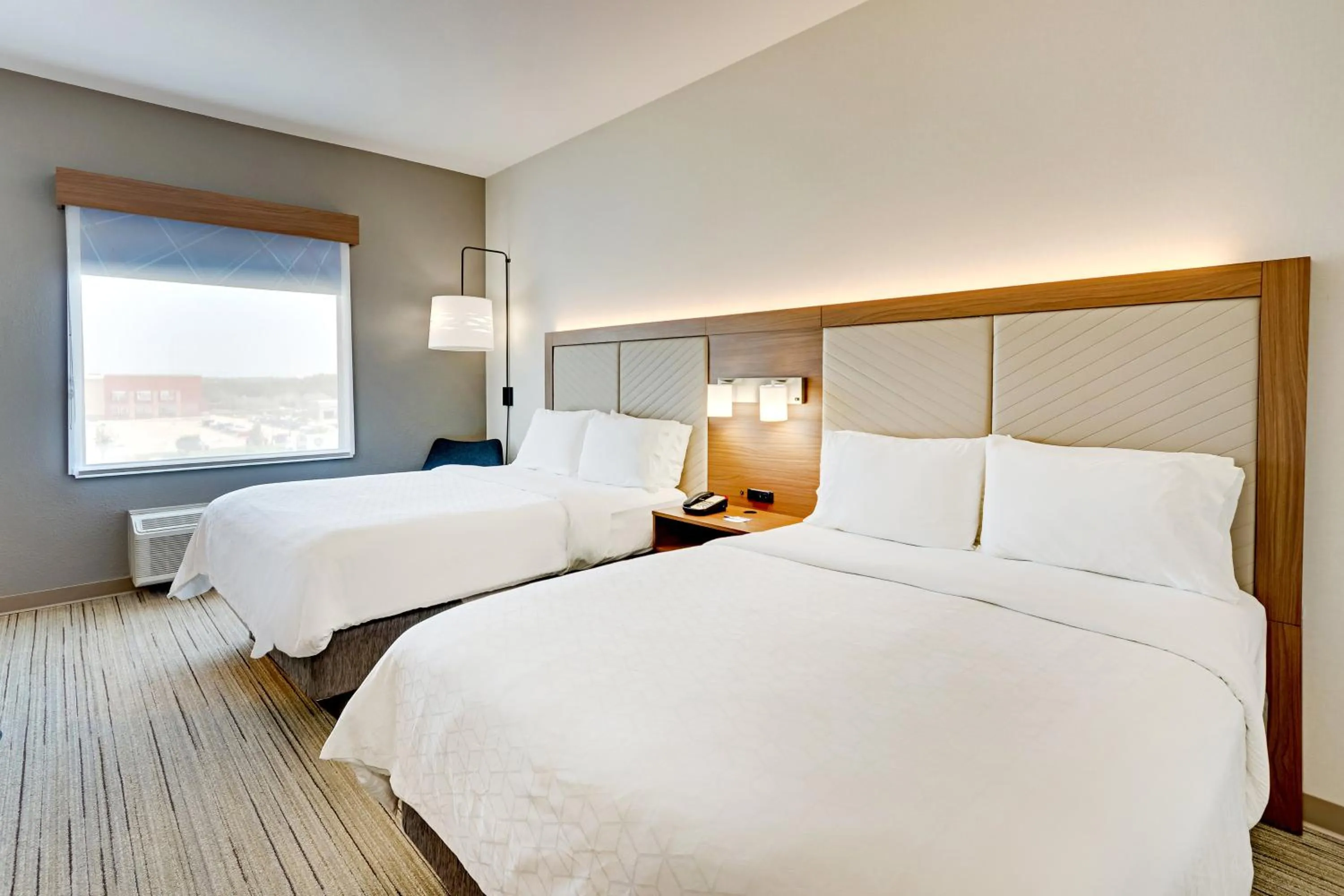 Photo of the whole room, Bed in Holiday Inn Express Hotel and Suites Weatherford by IHG