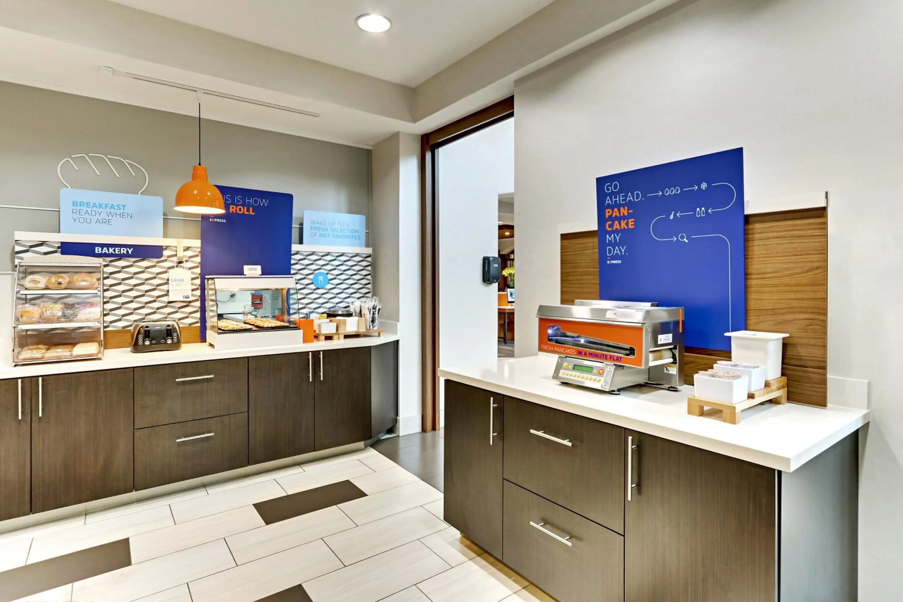 Breakfast in Holiday Inn Express Hotel and Suites Weatherford by IHG