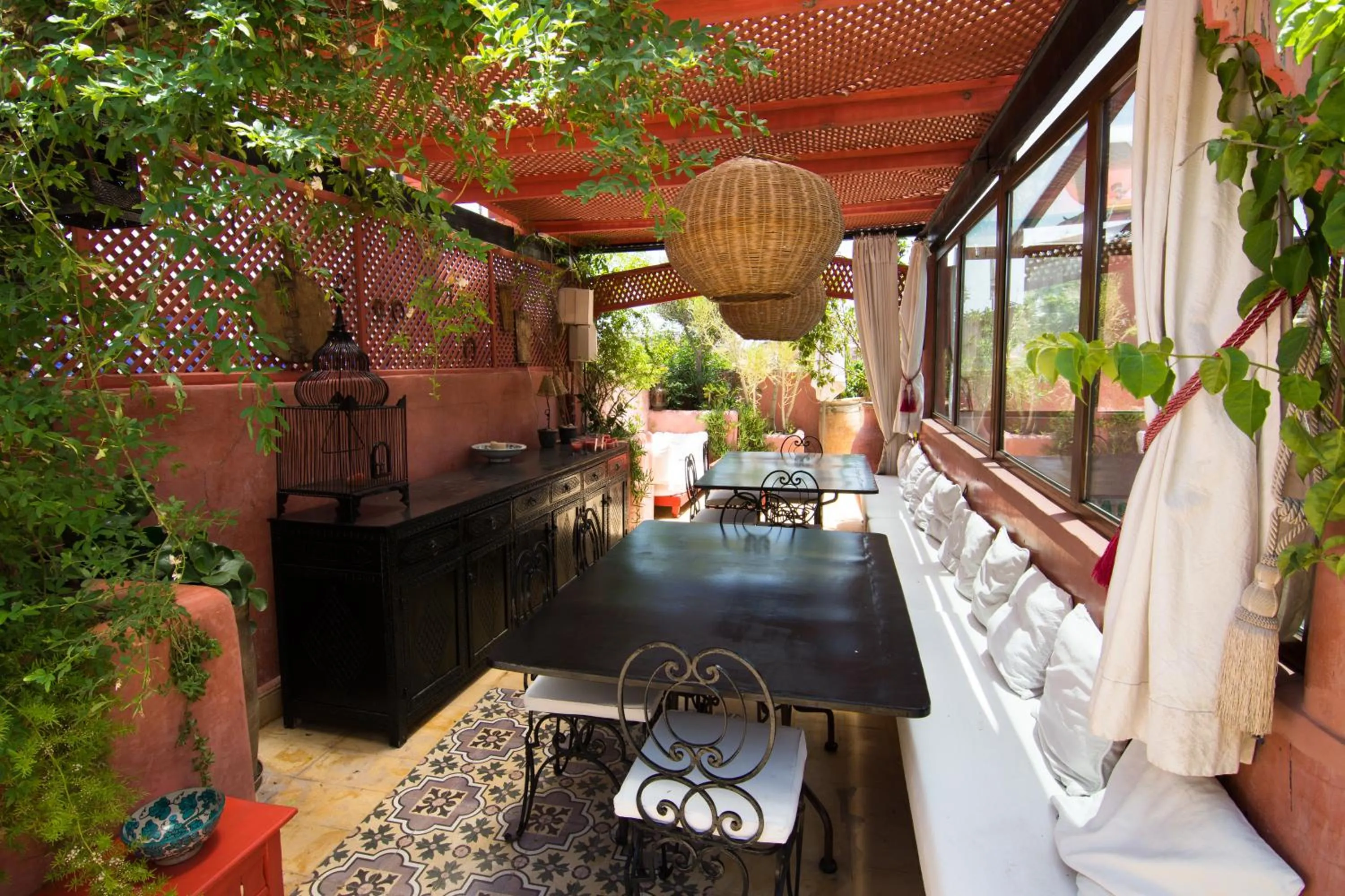Balcony/Terrace in La Terrasse Des Oliviers