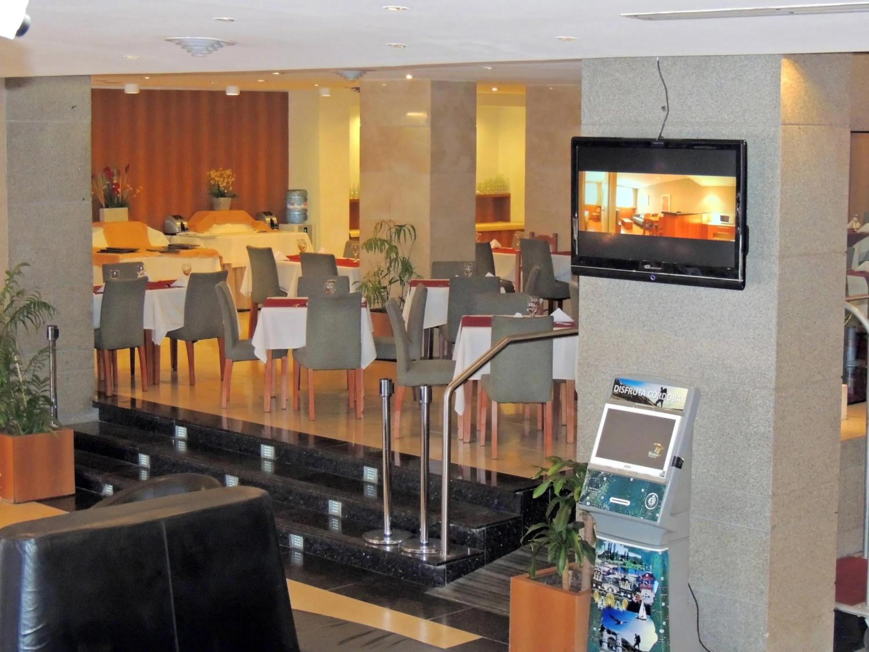 Communal lounge/ TV room in King David Flat Hotel - Argentina