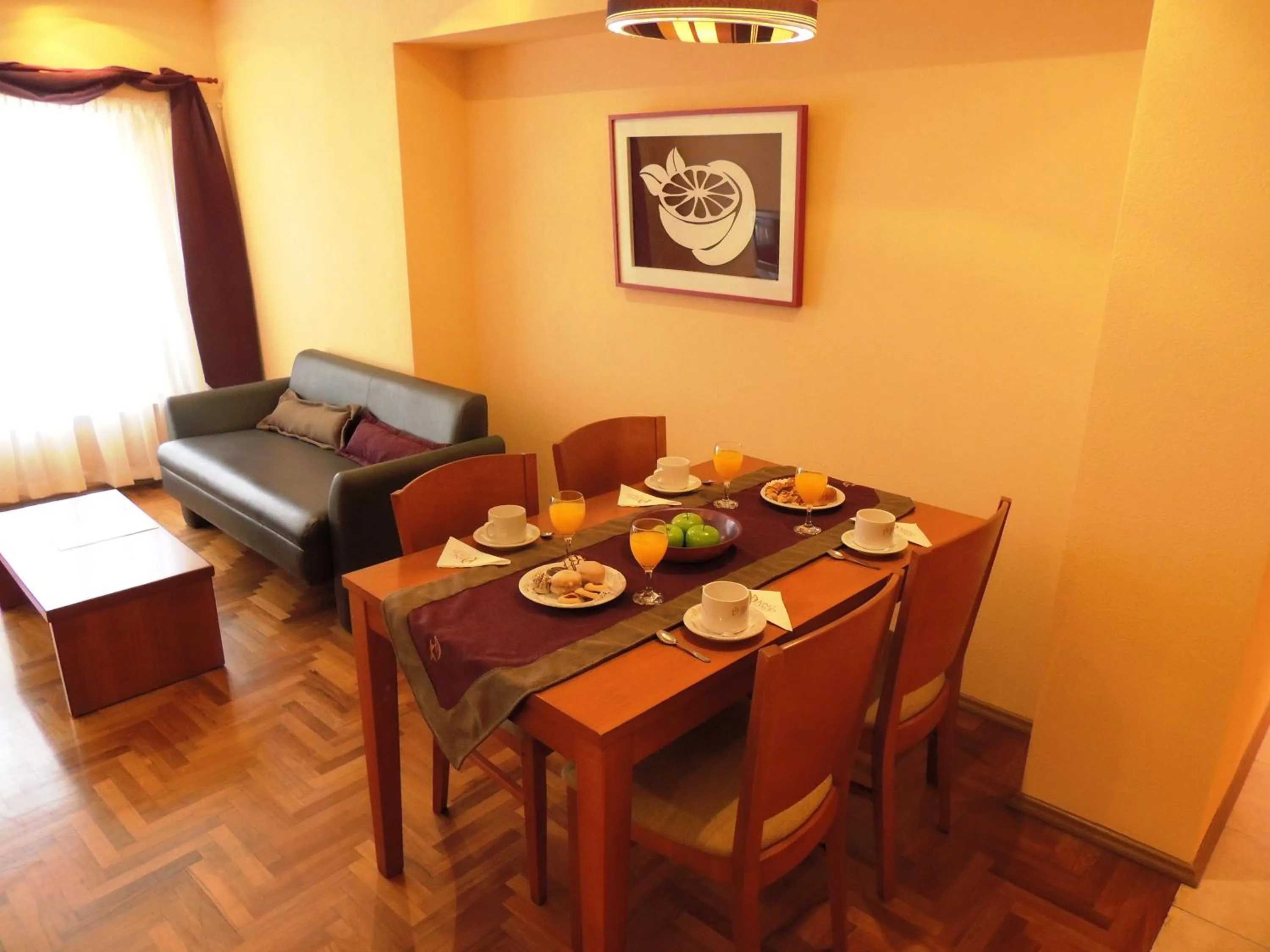 Dining area in King David Flat Hotel - Argentina