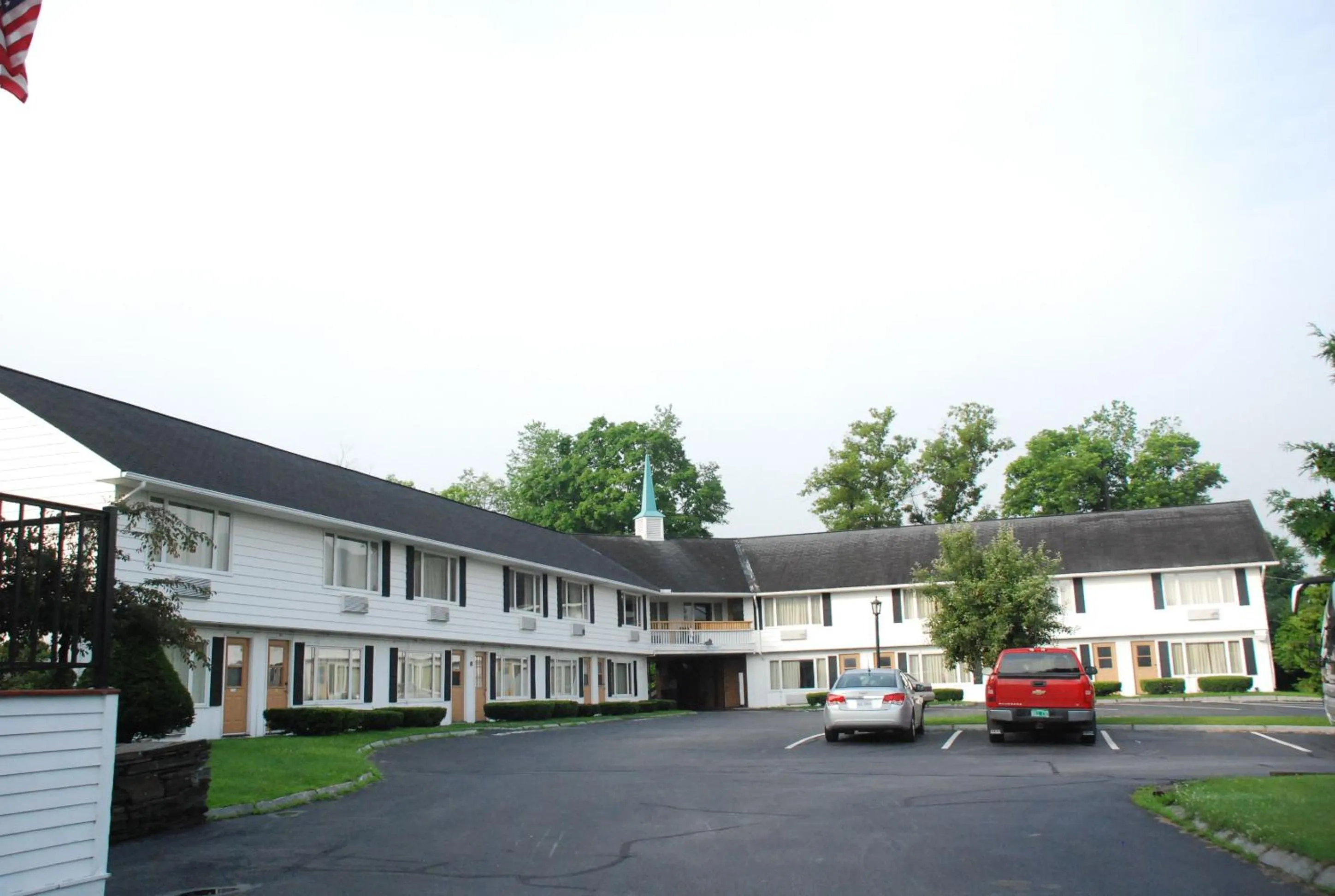 Street view in Hollow Inn and Motel