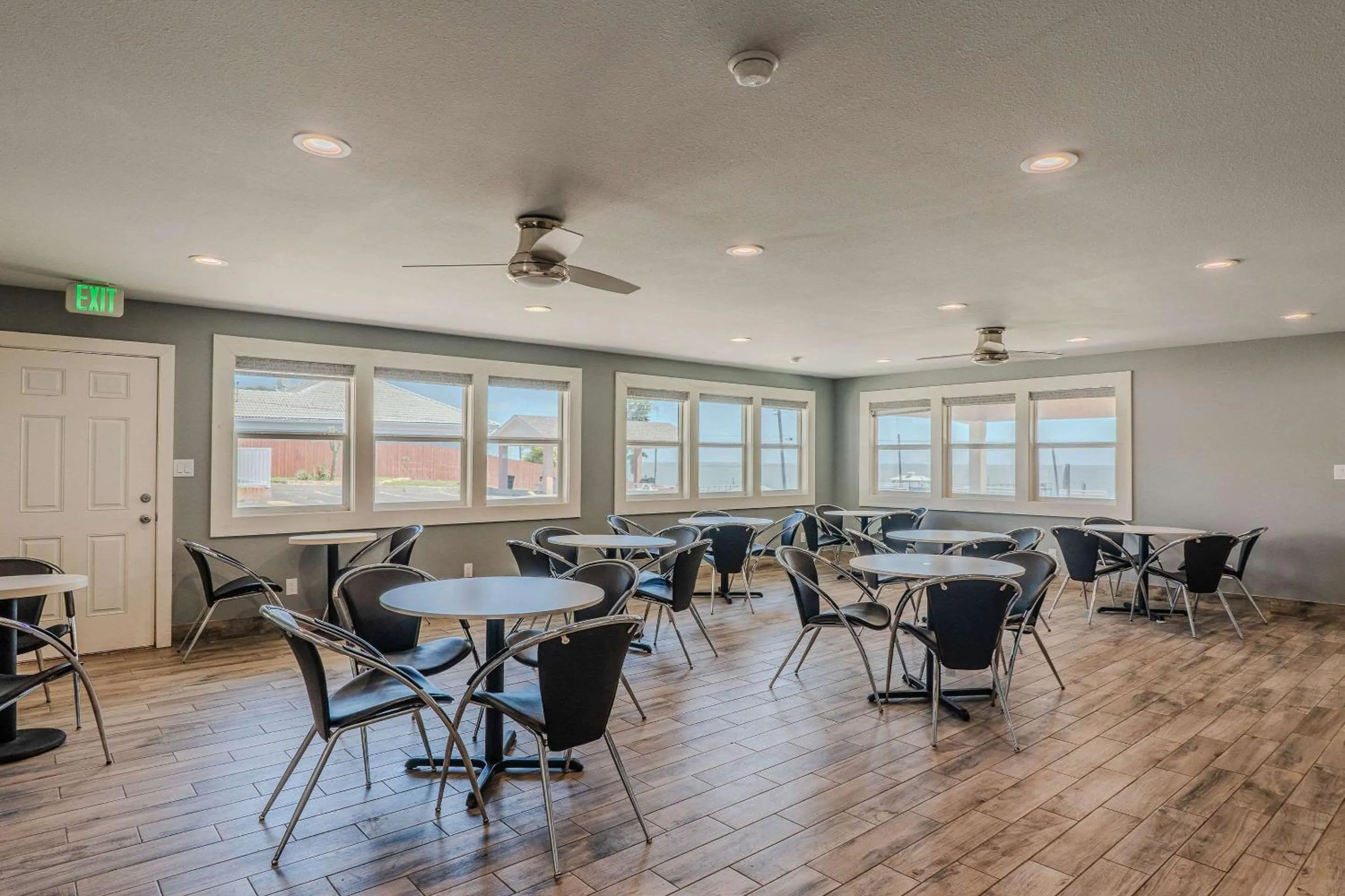 Breakfast in Quality Inn Rockport on Aransas Bay