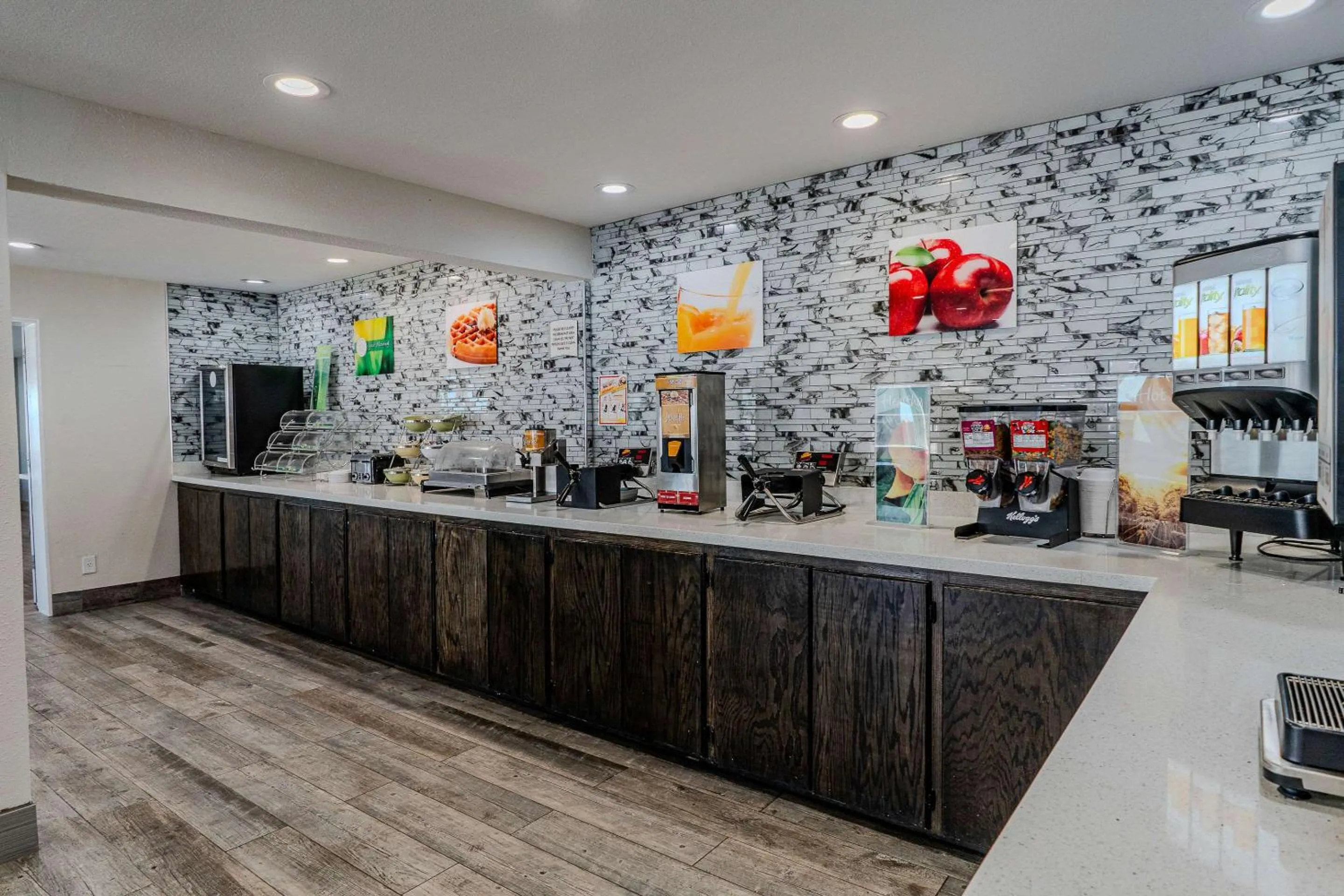 Breakfast in Quality Inn Rockport on Aransas Bay