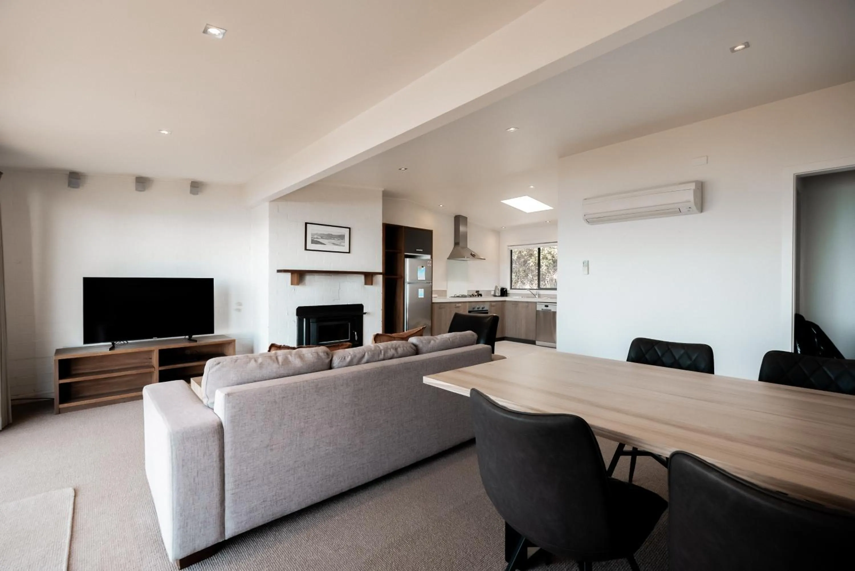 Dining area in Beacon Point Ocean View Villas
