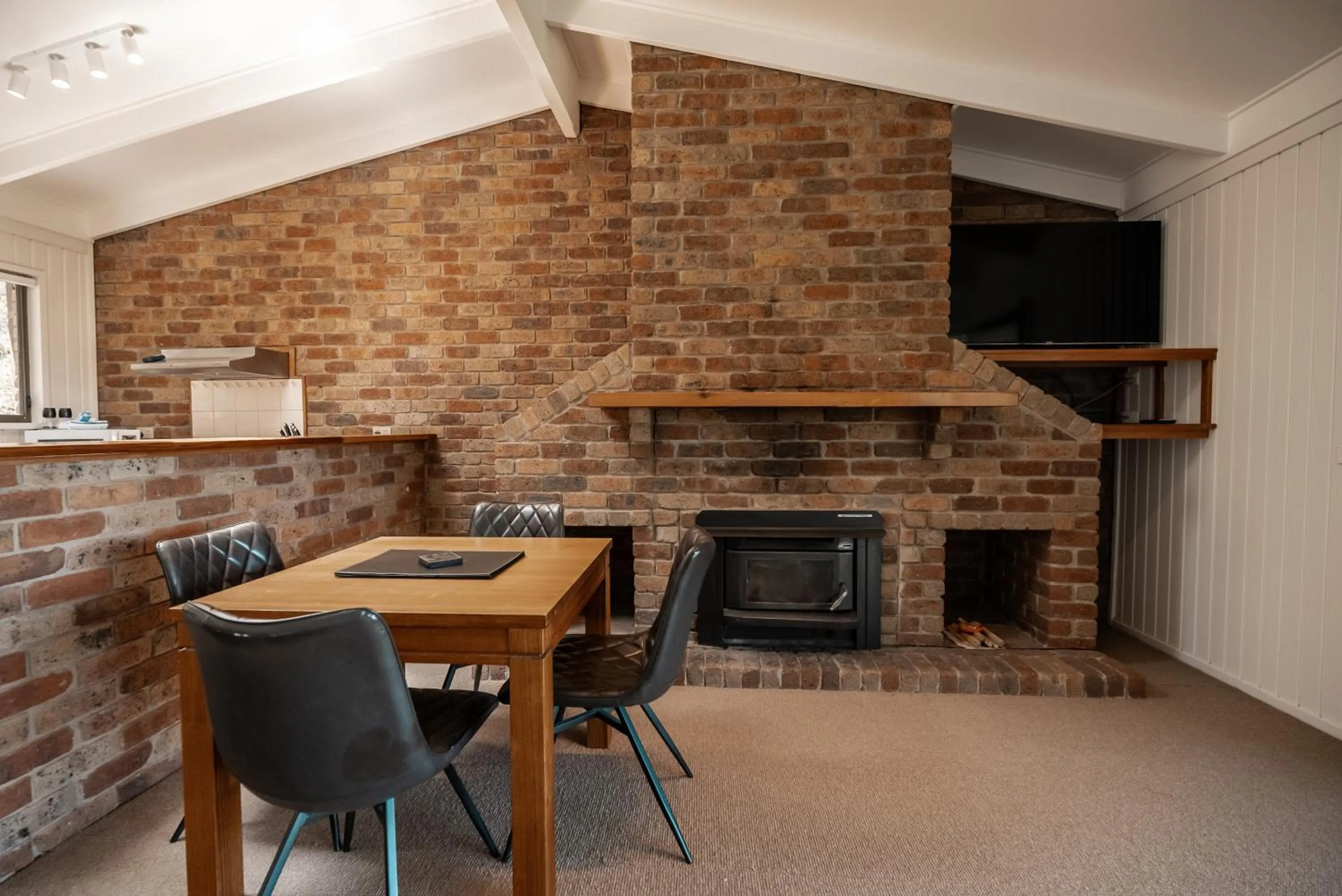 Dining area in Beacon Point Ocean View Villas
