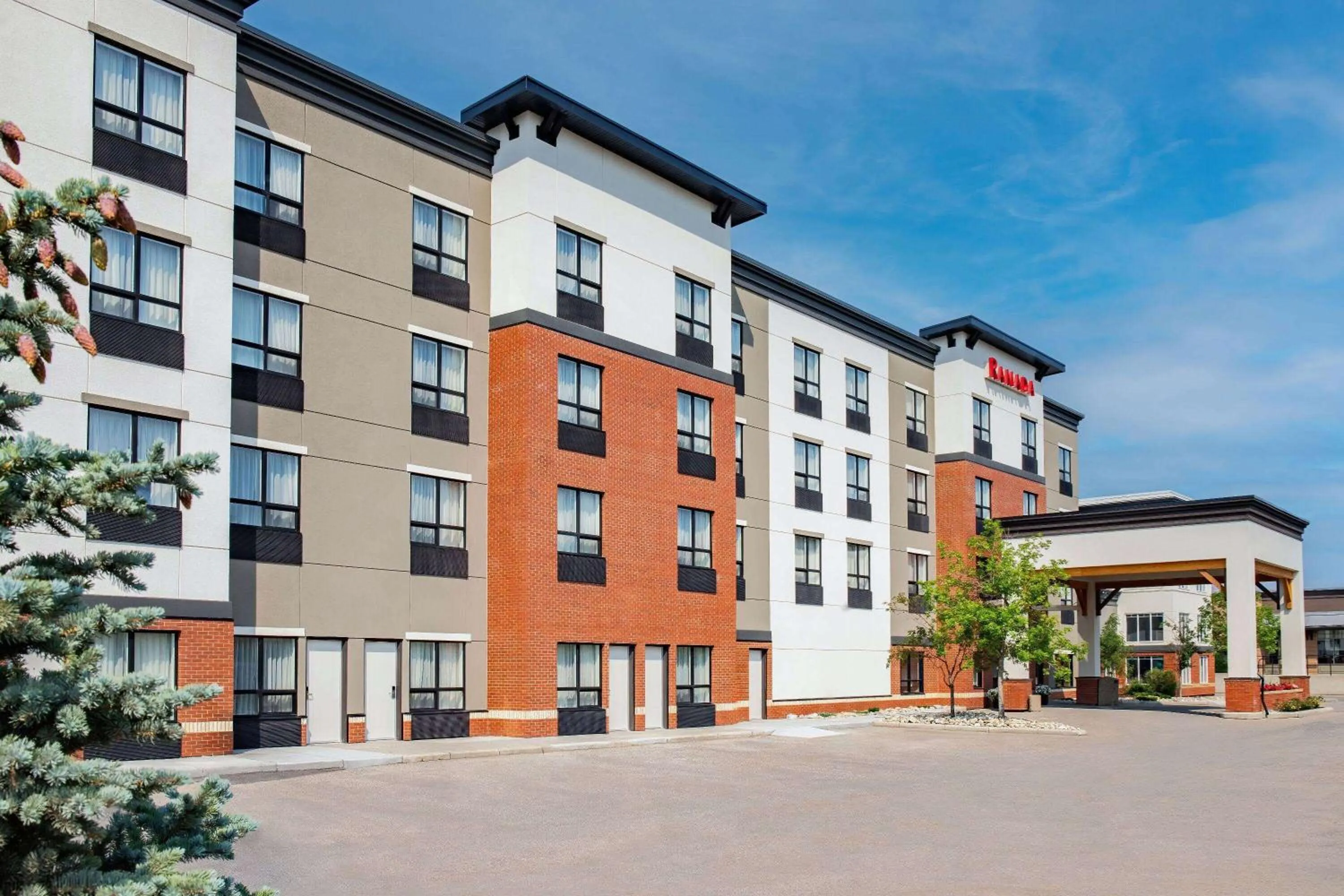 Property building in Ramada by Wyndham Cochrane