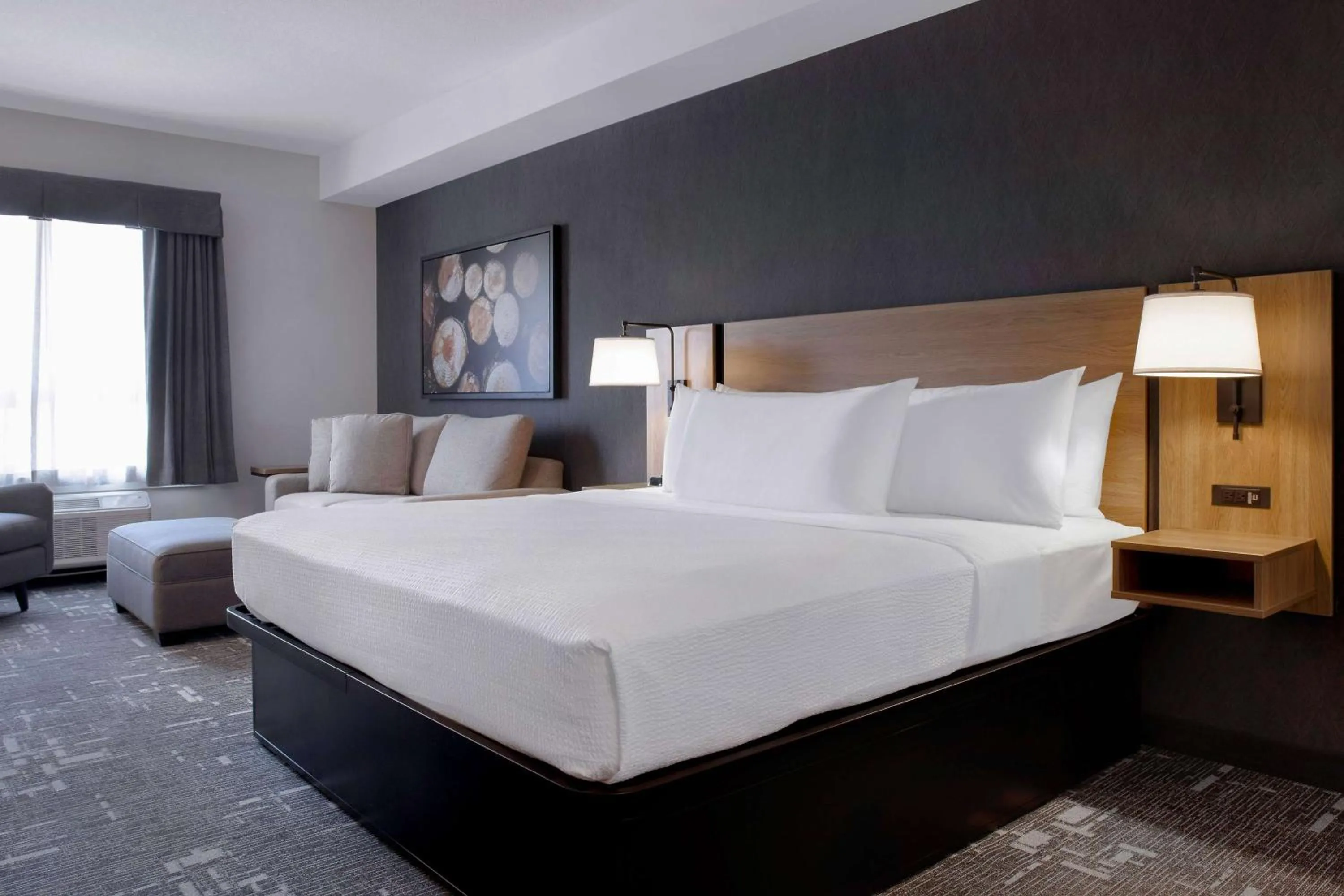 Photo of the whole room in Ramada by Wyndham Cochrane