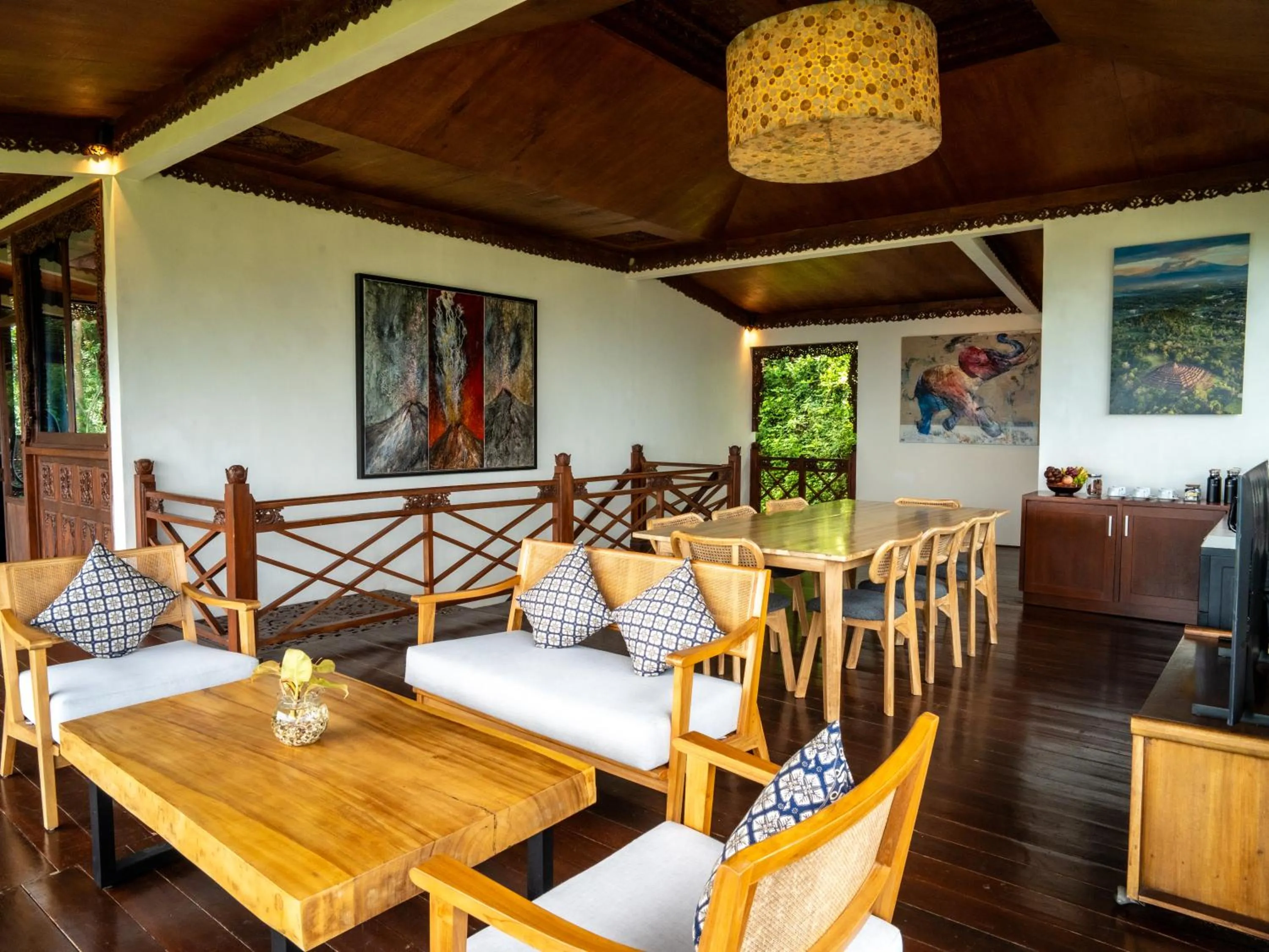 Villa Borobudur Resort