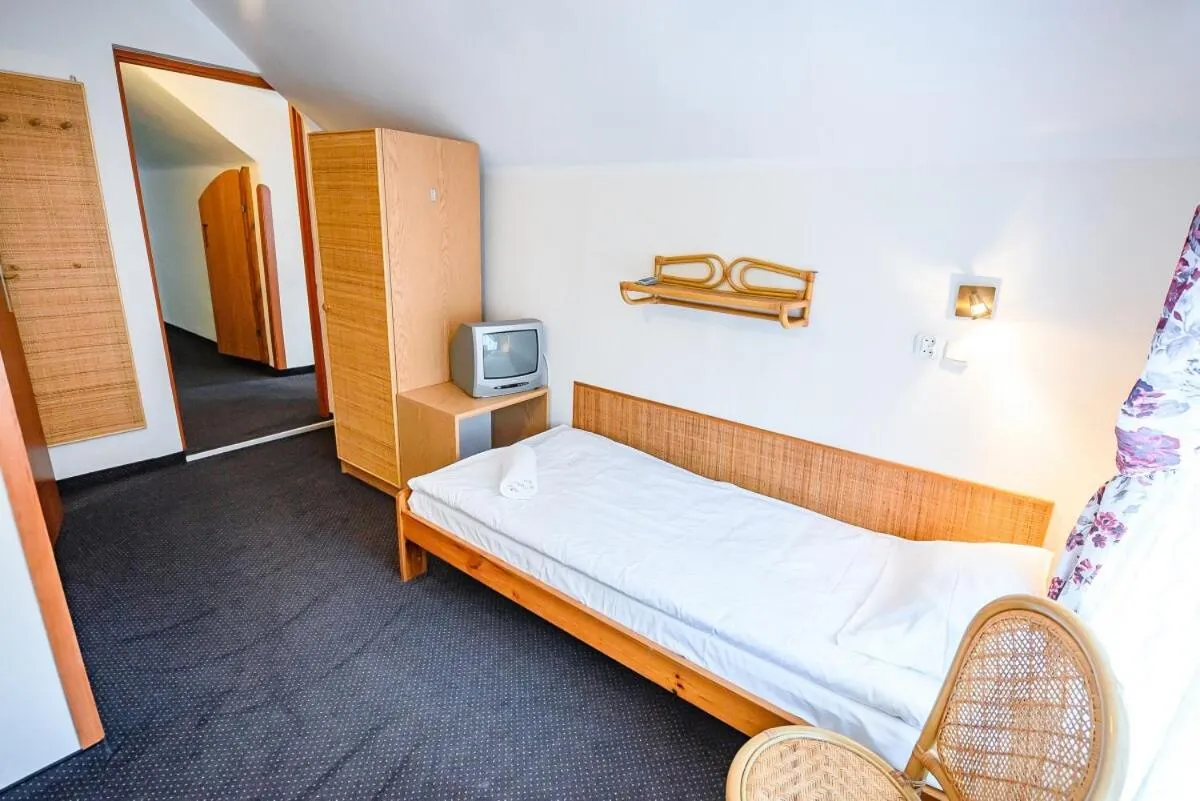 Bed in Willa Safona