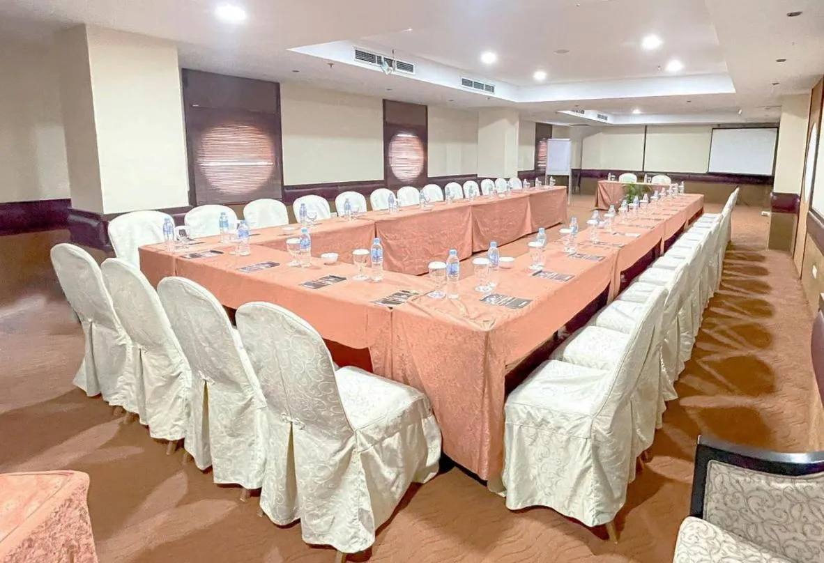 Meeting/conference room in Pacific Palace Hotel