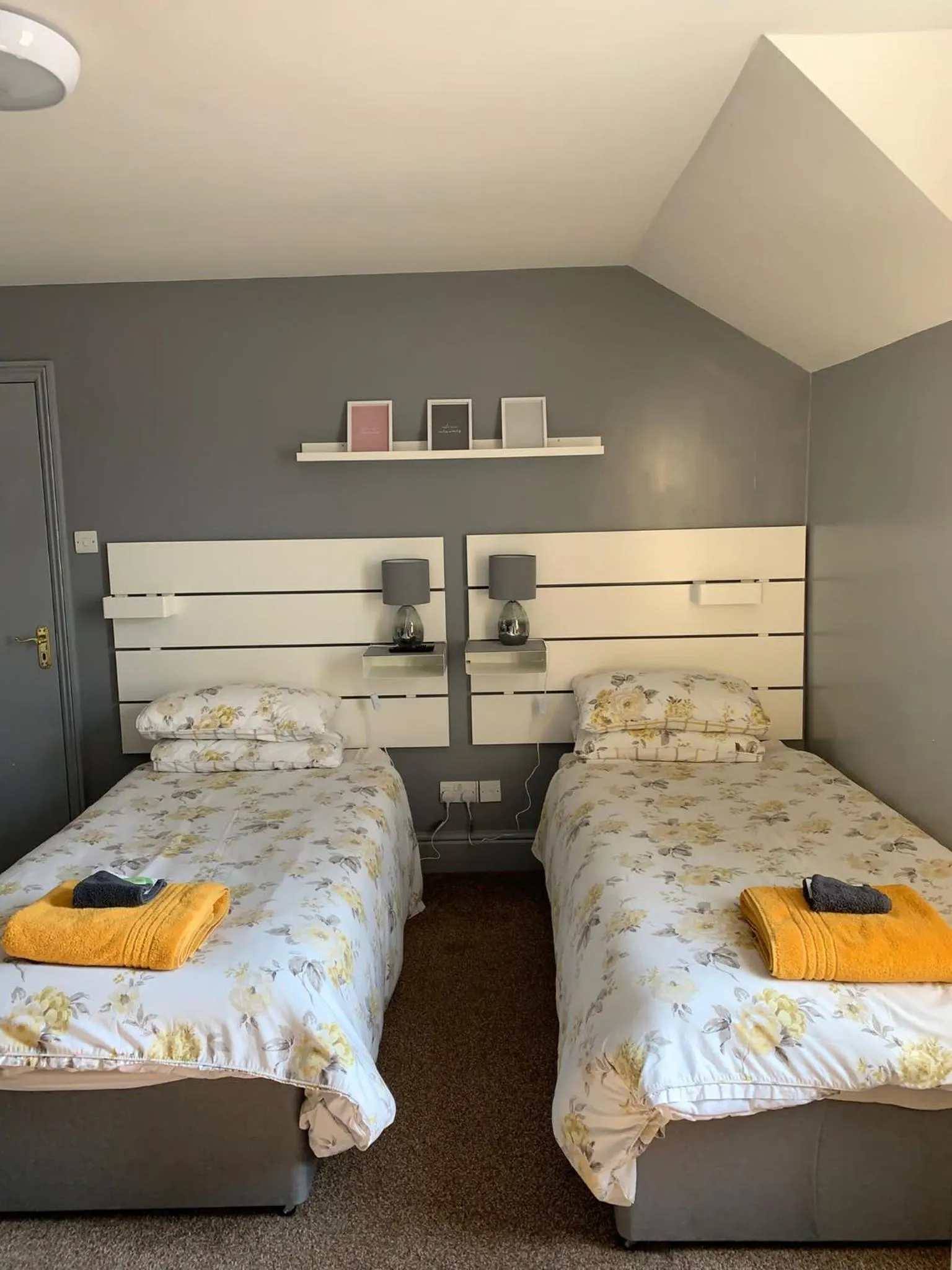 Bed in Hall Park Hotel self check in