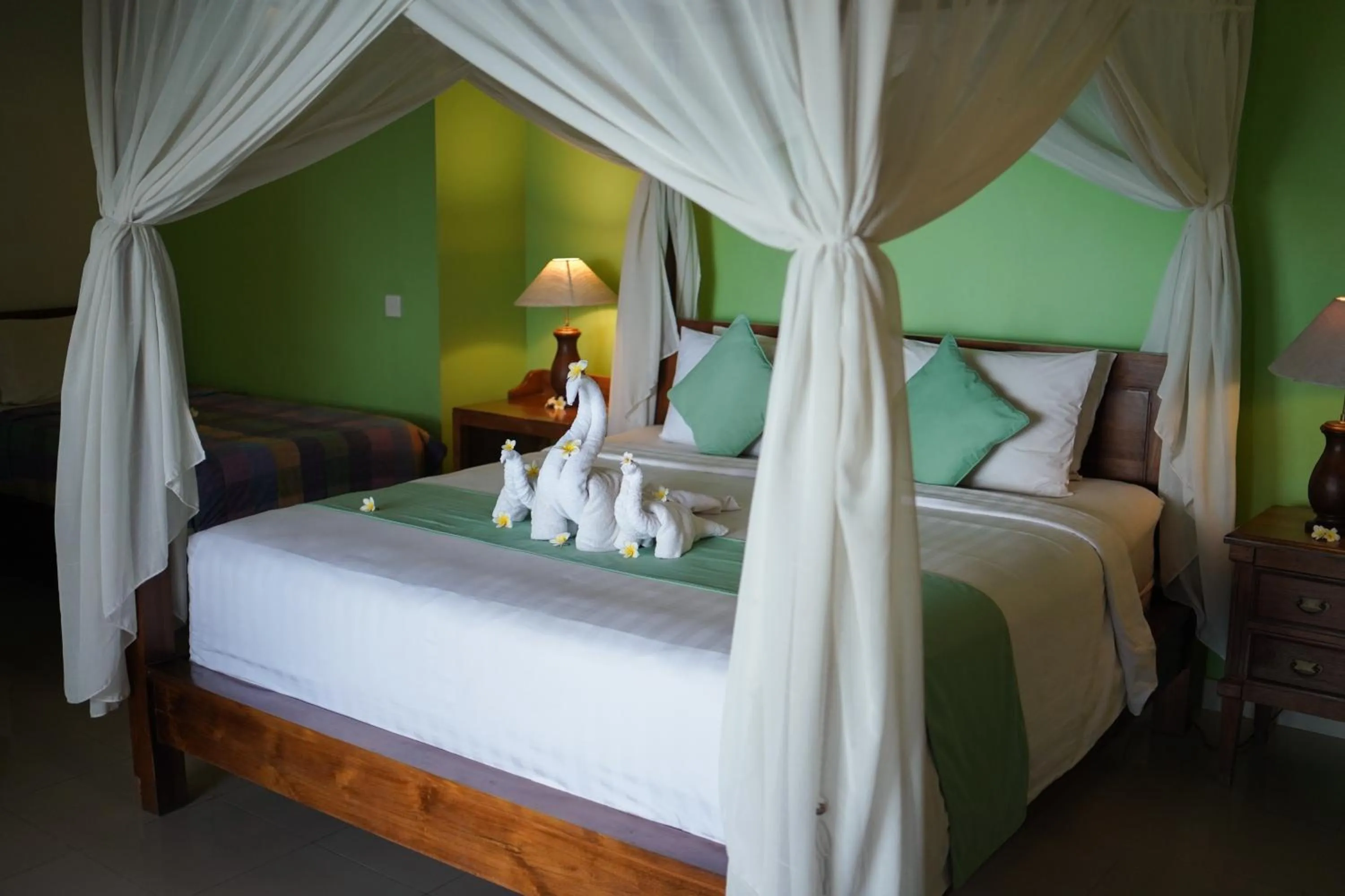 Bed in Apa Kabar Villas