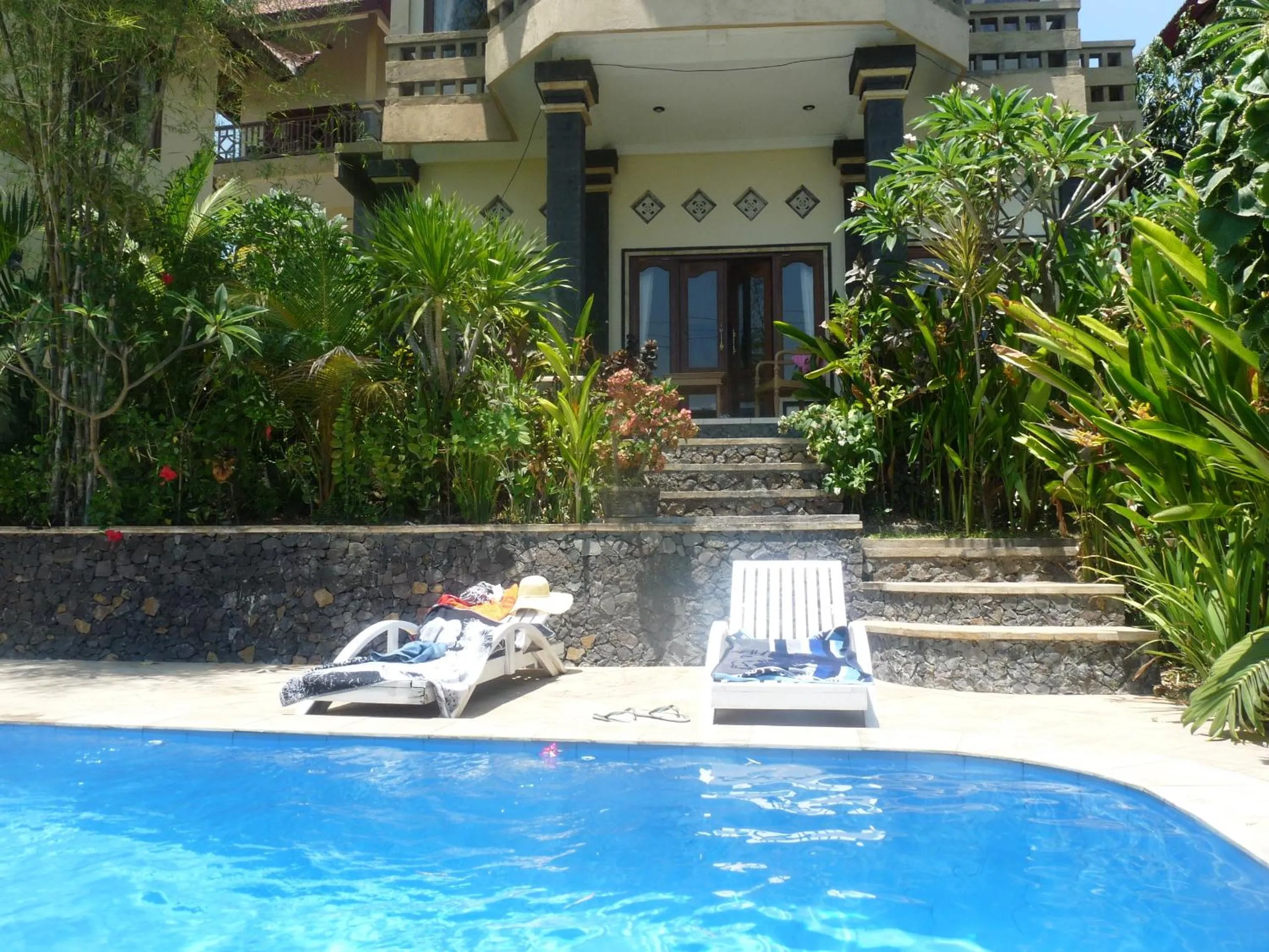 Swimming pool in Anugerah Villas