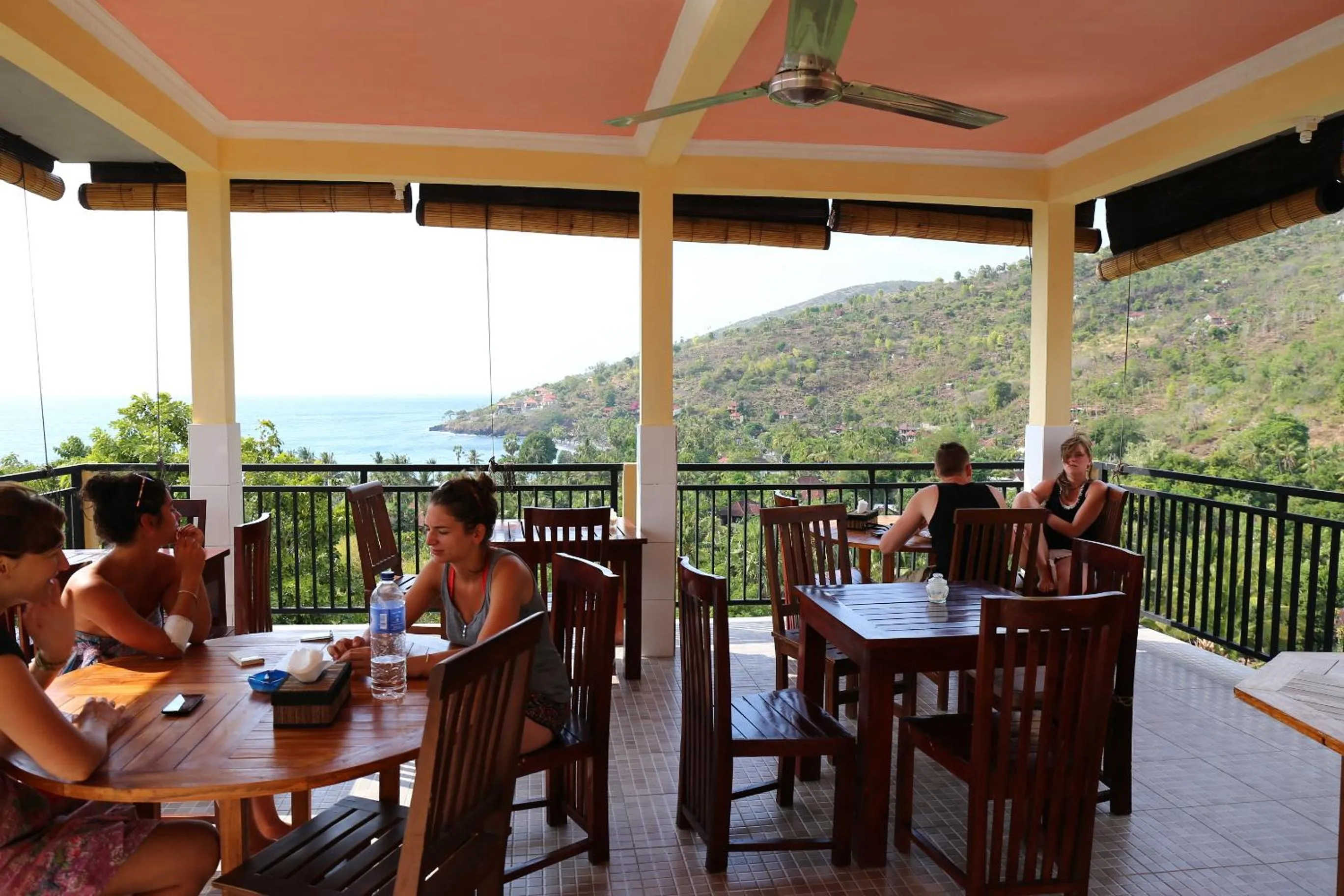 Food and drinks in Anugerah Villas