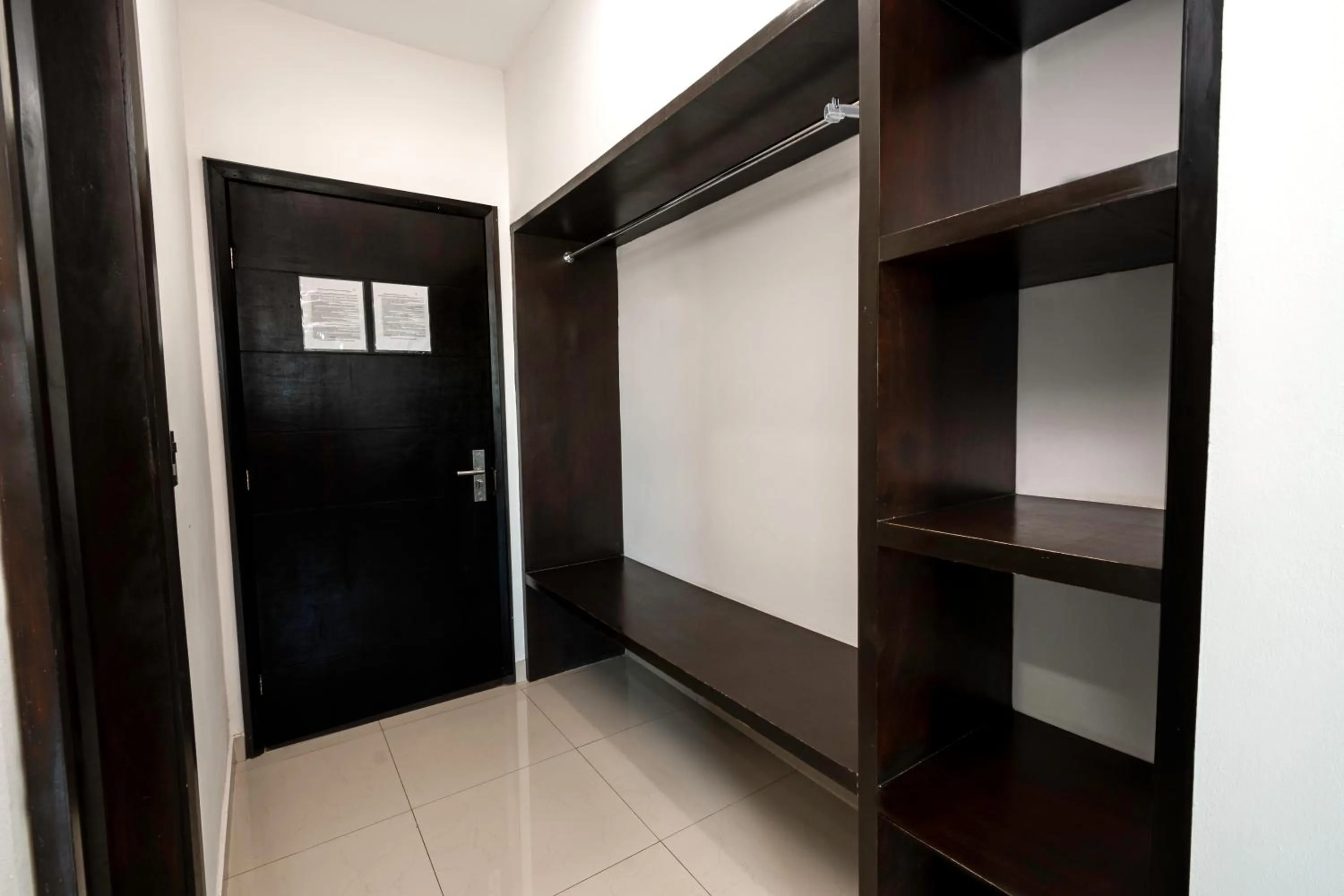 wardrobe in Hotel Ambra
