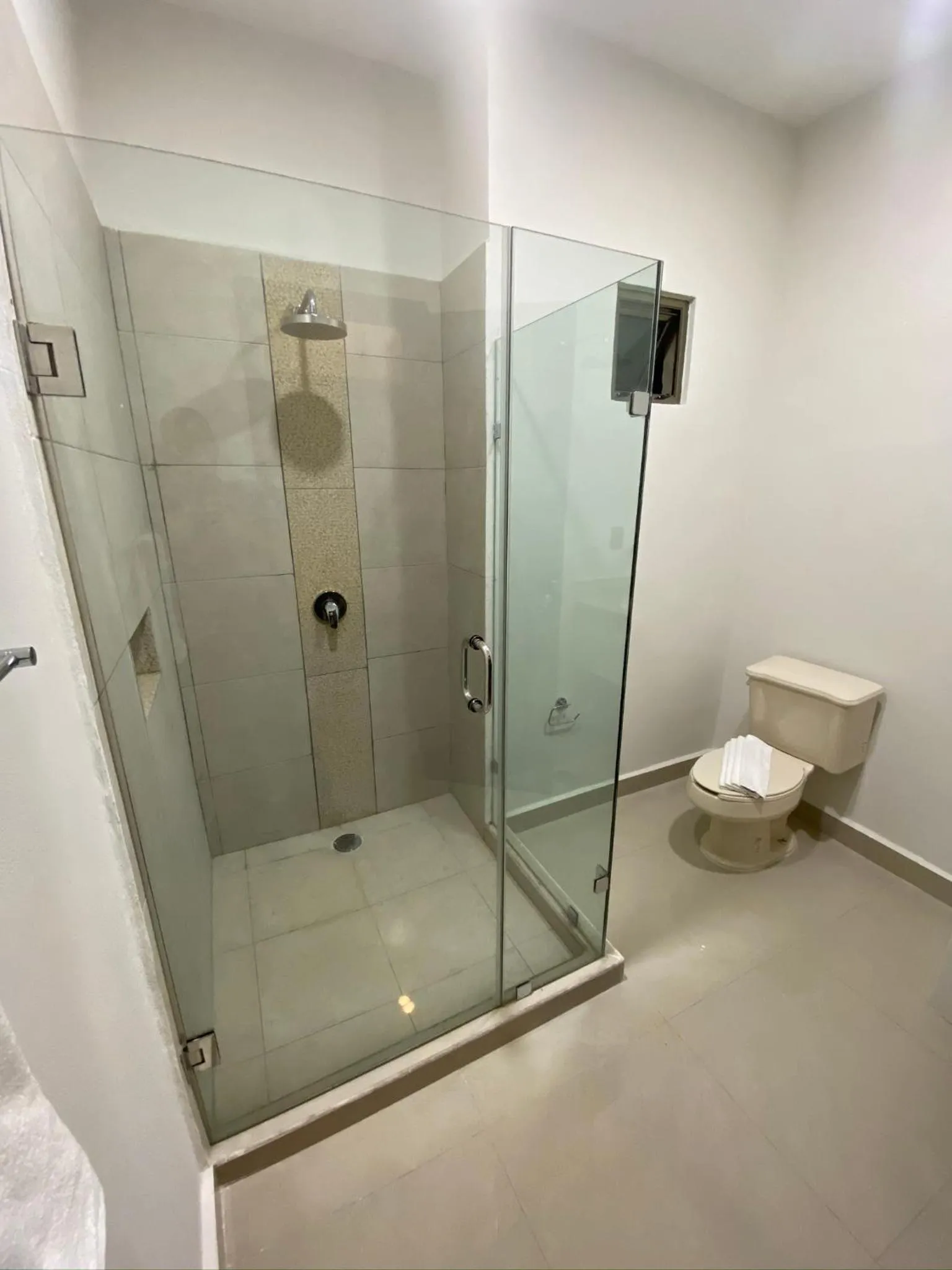 Toilet in Hotel Ambra